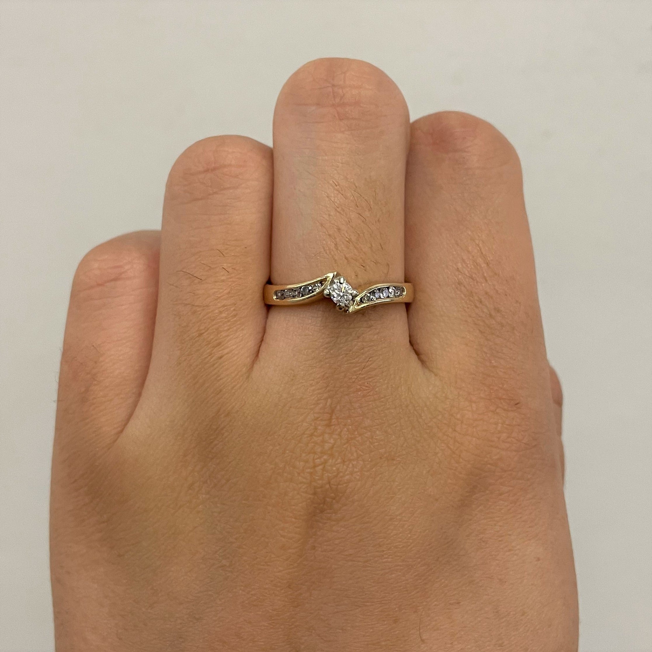 Bypass Side Channel Set Diamond Ring | 0.25ctw | SZ 7 |