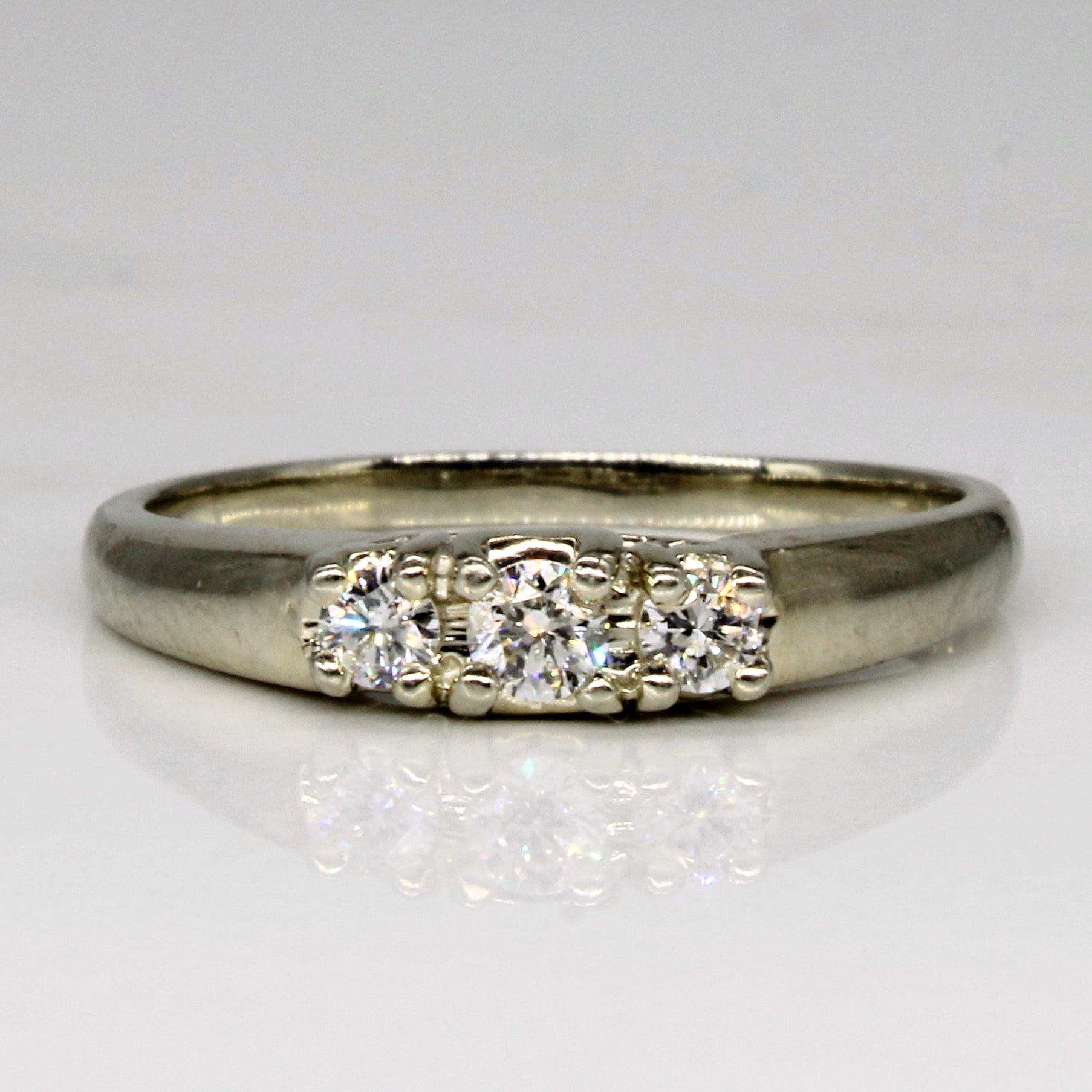 Three Stone Diamond Ring | 0.22ctw | SZ 8 |