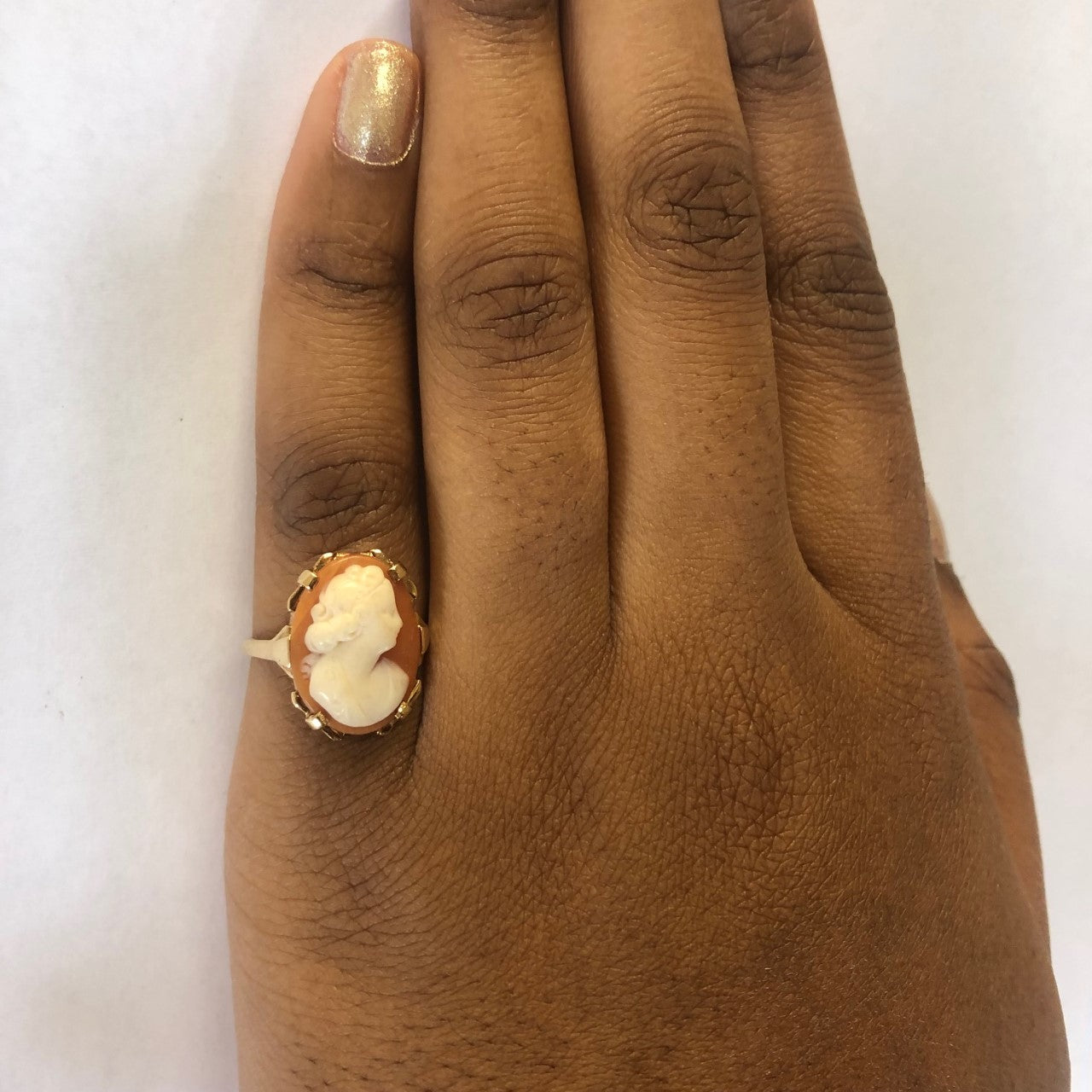 Shell Cameo Ring | 4.70ct | SZ 7.25 |