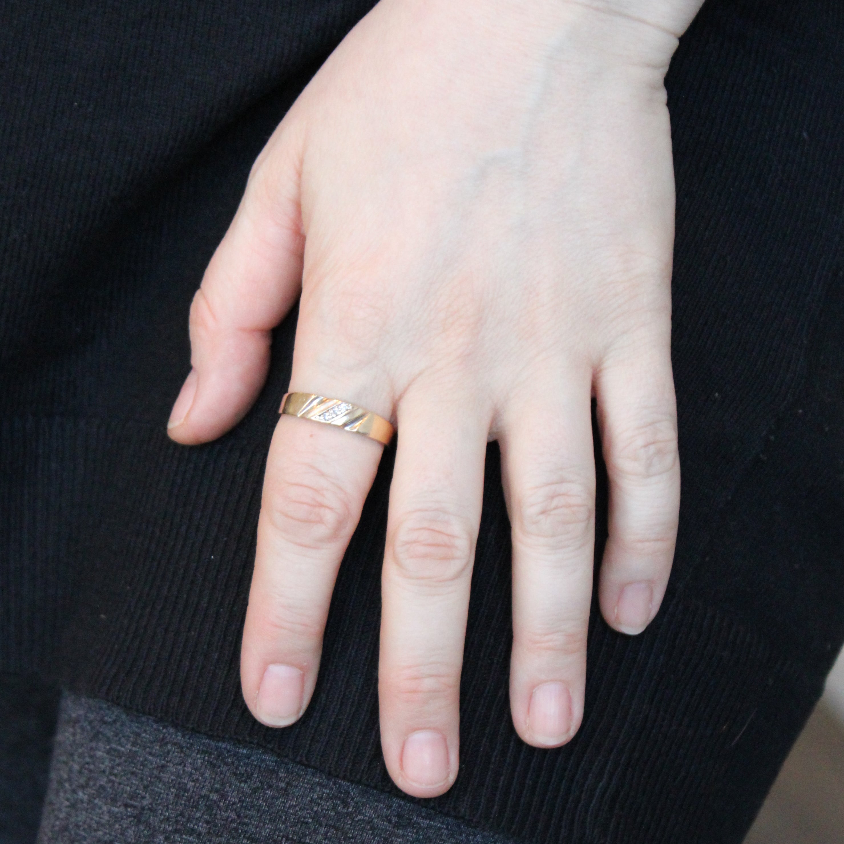 Diagonal Diamond Band | 0.03ctw | SZ 13.75 |