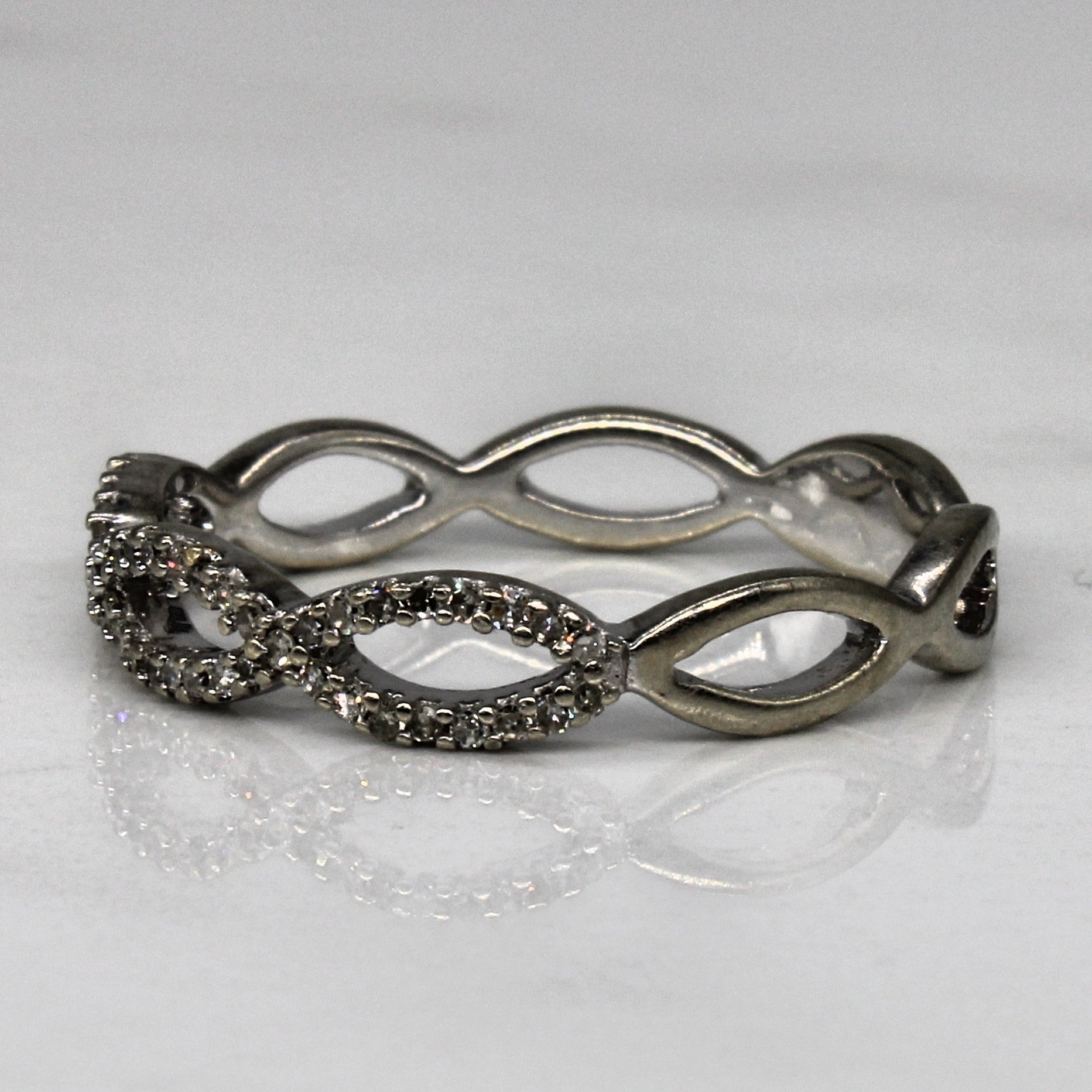 Diamond Infinity Ring | 0.15ctw | SZ 7 |