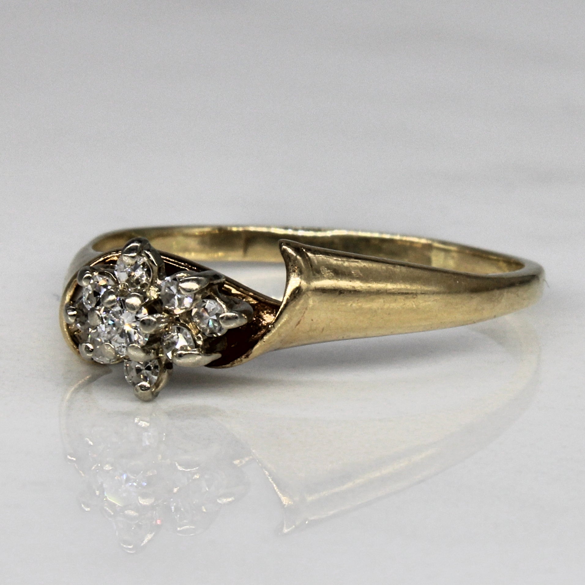 Diamond Cluster Ring | 0.10ctw | SZ 7.75 |