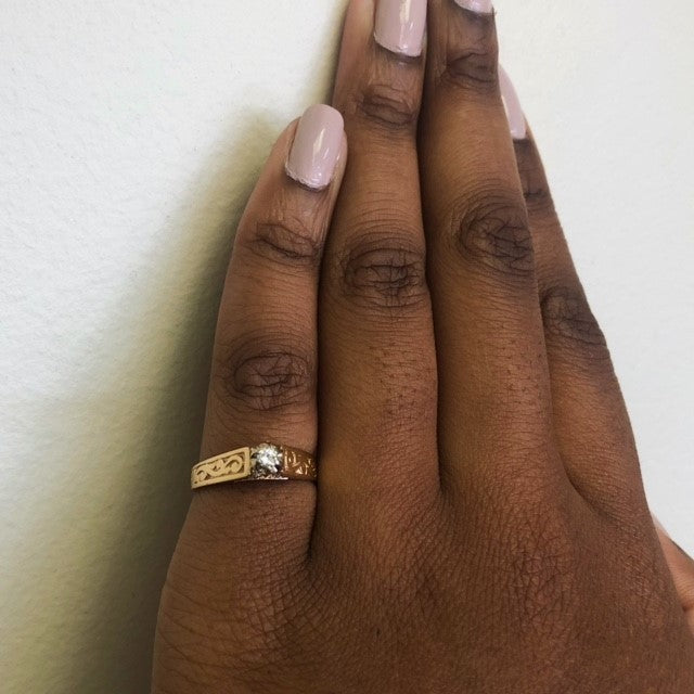 Vine Detailed Diamond Cathedral Ring | 0.08ct | SZ 7 |