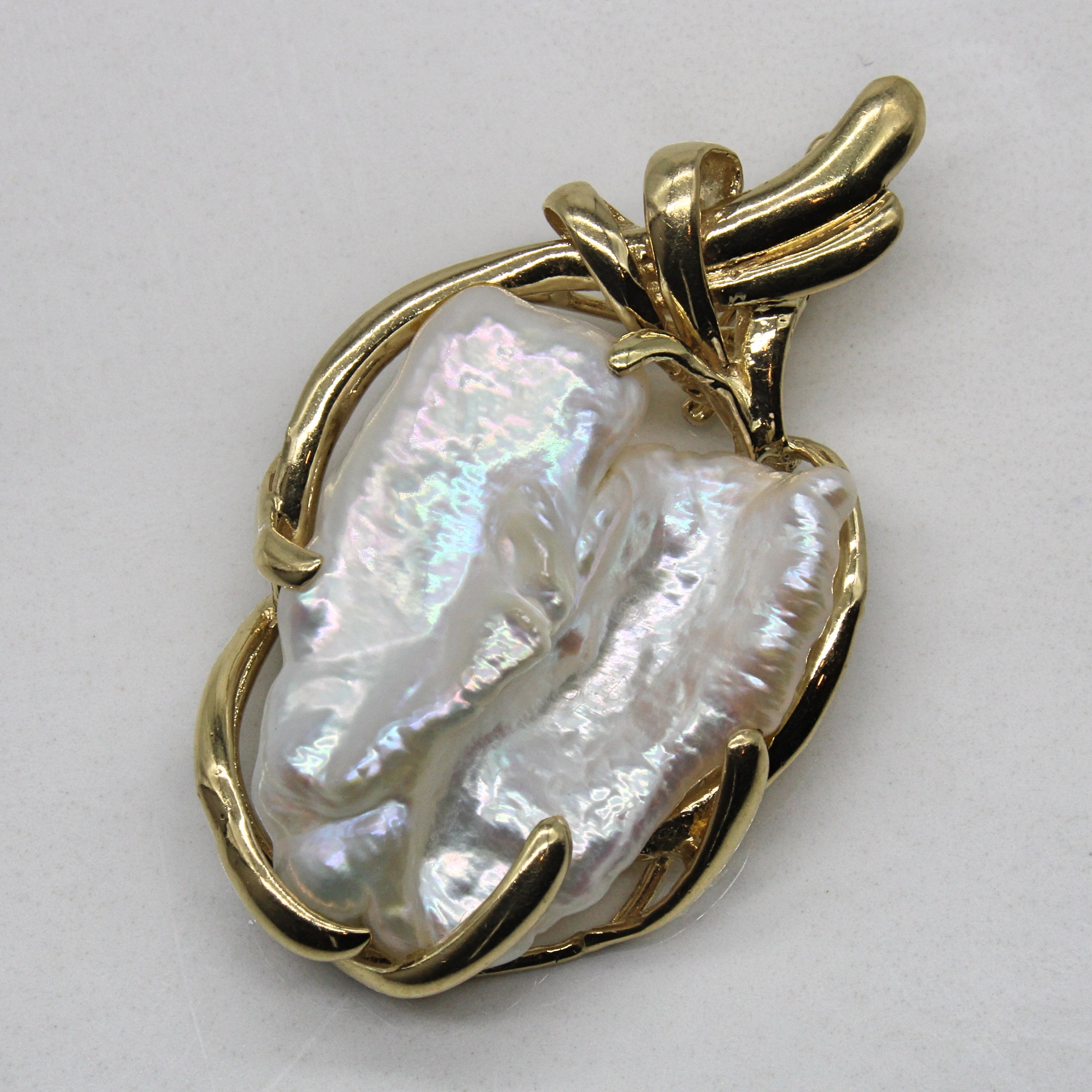 Freeform Pearl Pendant |