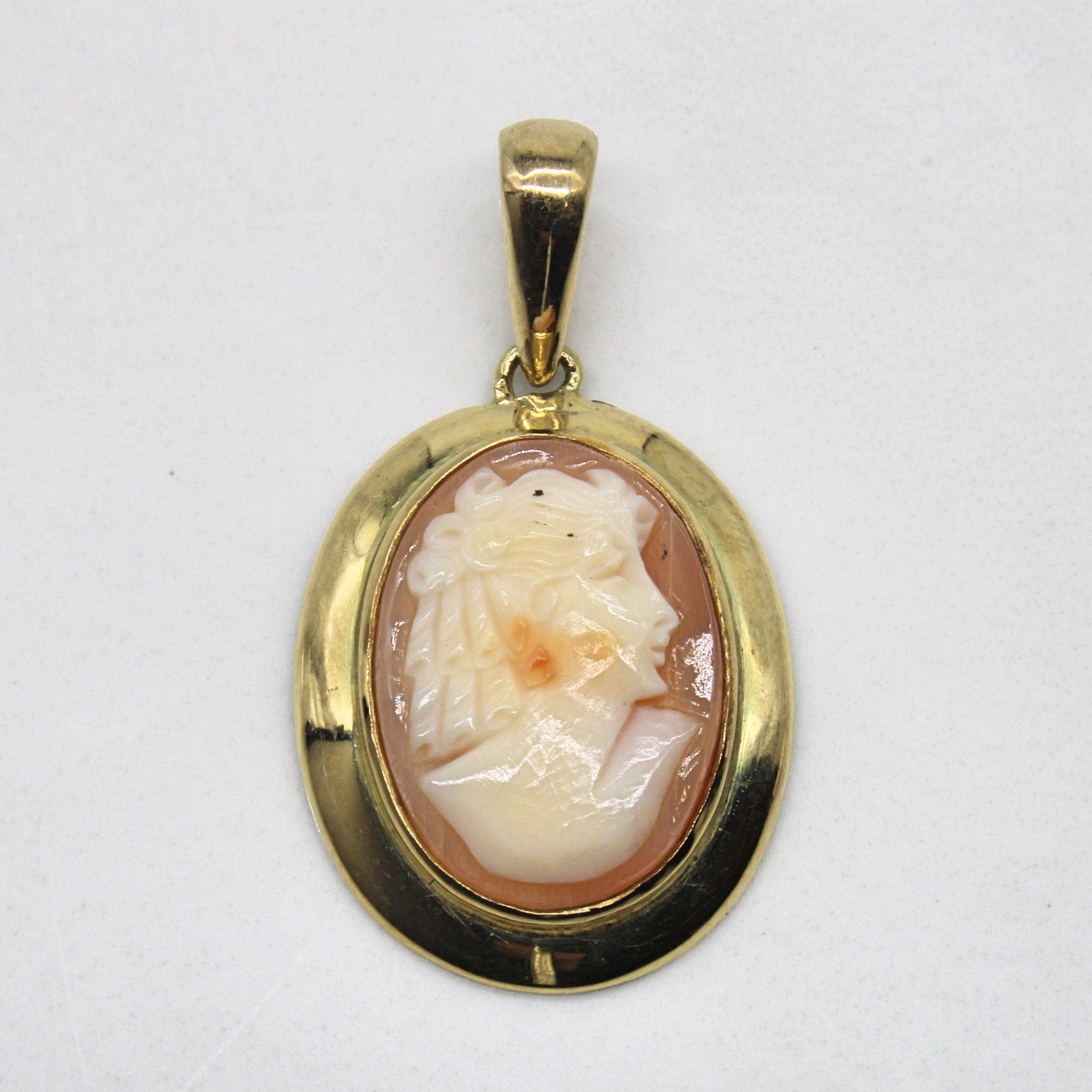 Shell Cameo Pendant | 3.00ct |
