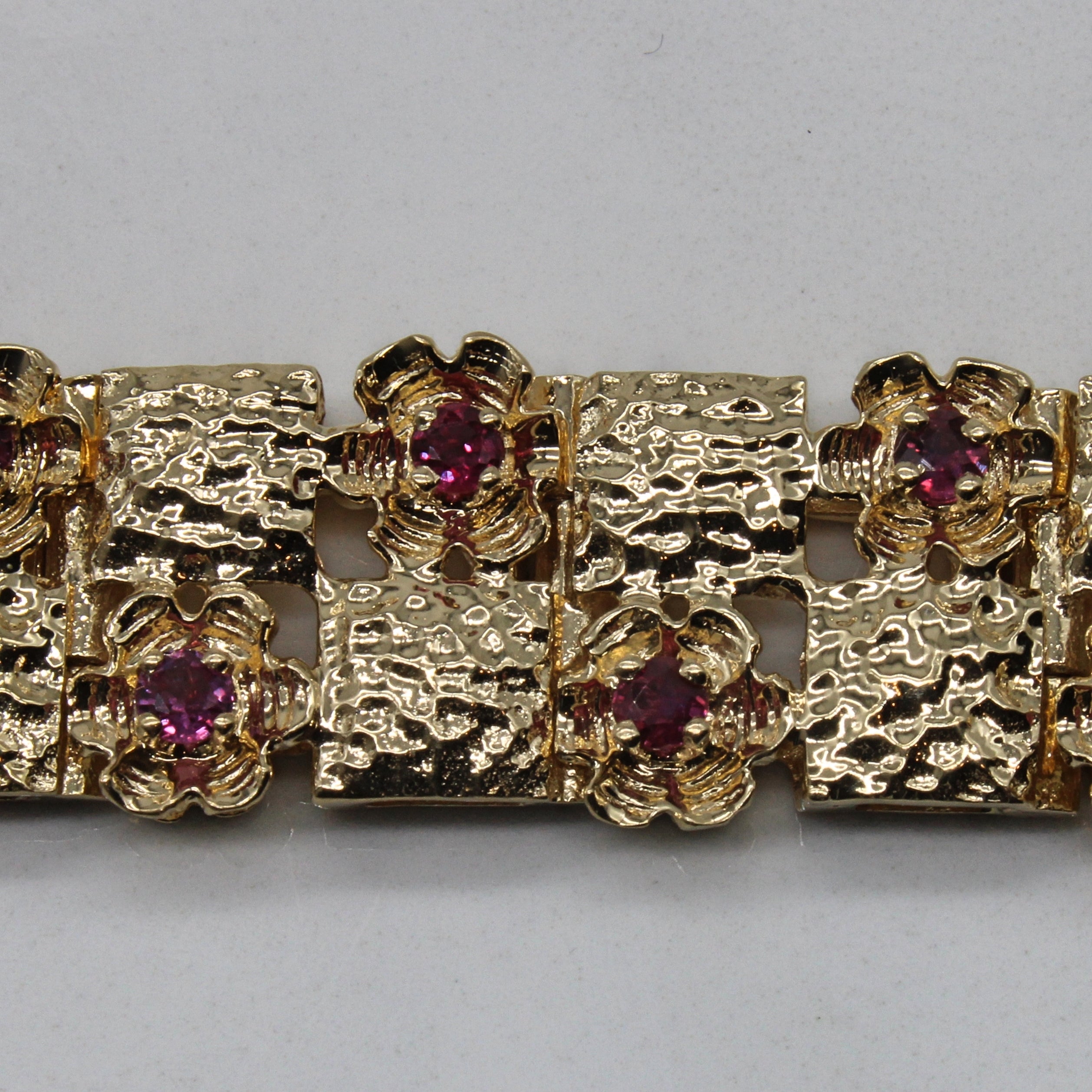 Austrian Crystal Floral Textured Link Bracelet | 0.09ctw | 7.5" |