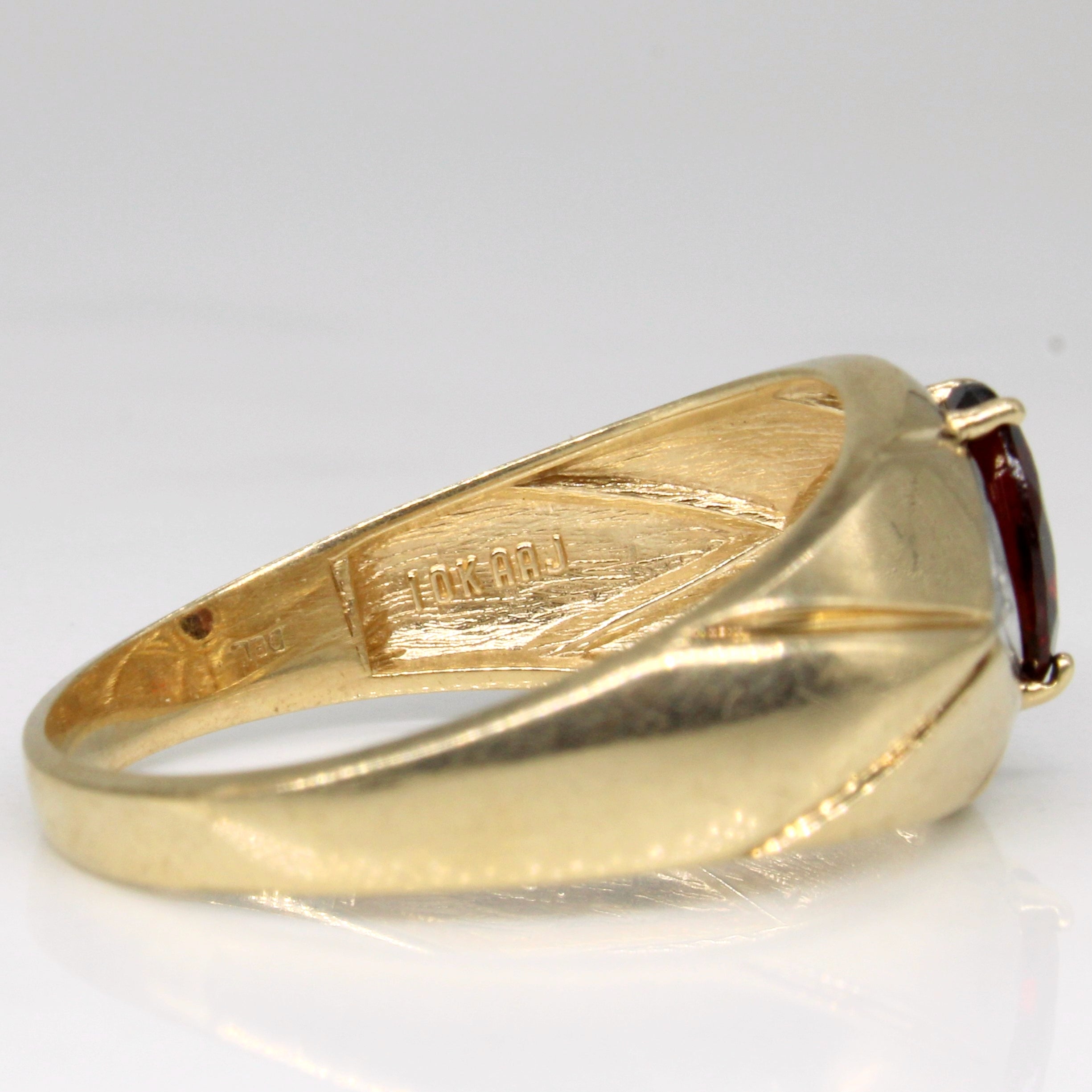 Quilted Garnet & Diamond Ring | 1.15ct, 0.01ctw | SZ 11.25 |