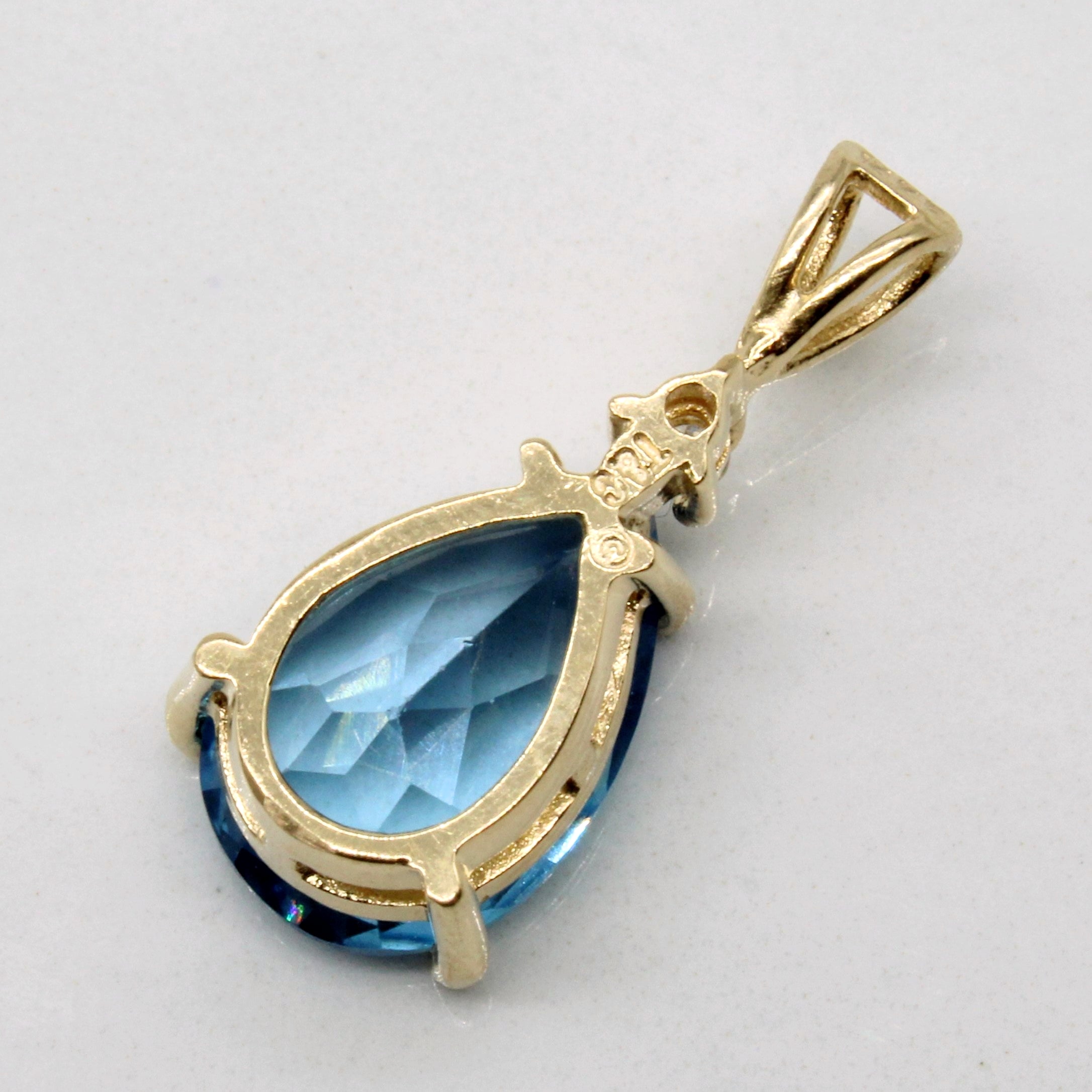 Blue Topaz & Diamond Pendant | 3.25ct, 0.02ct |