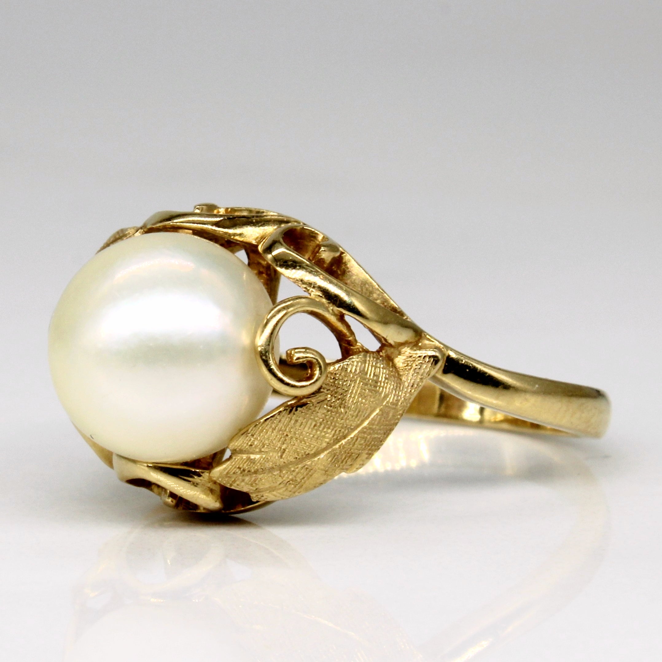 Japanese Akoya Pearl Ring | SZ 6.5 |