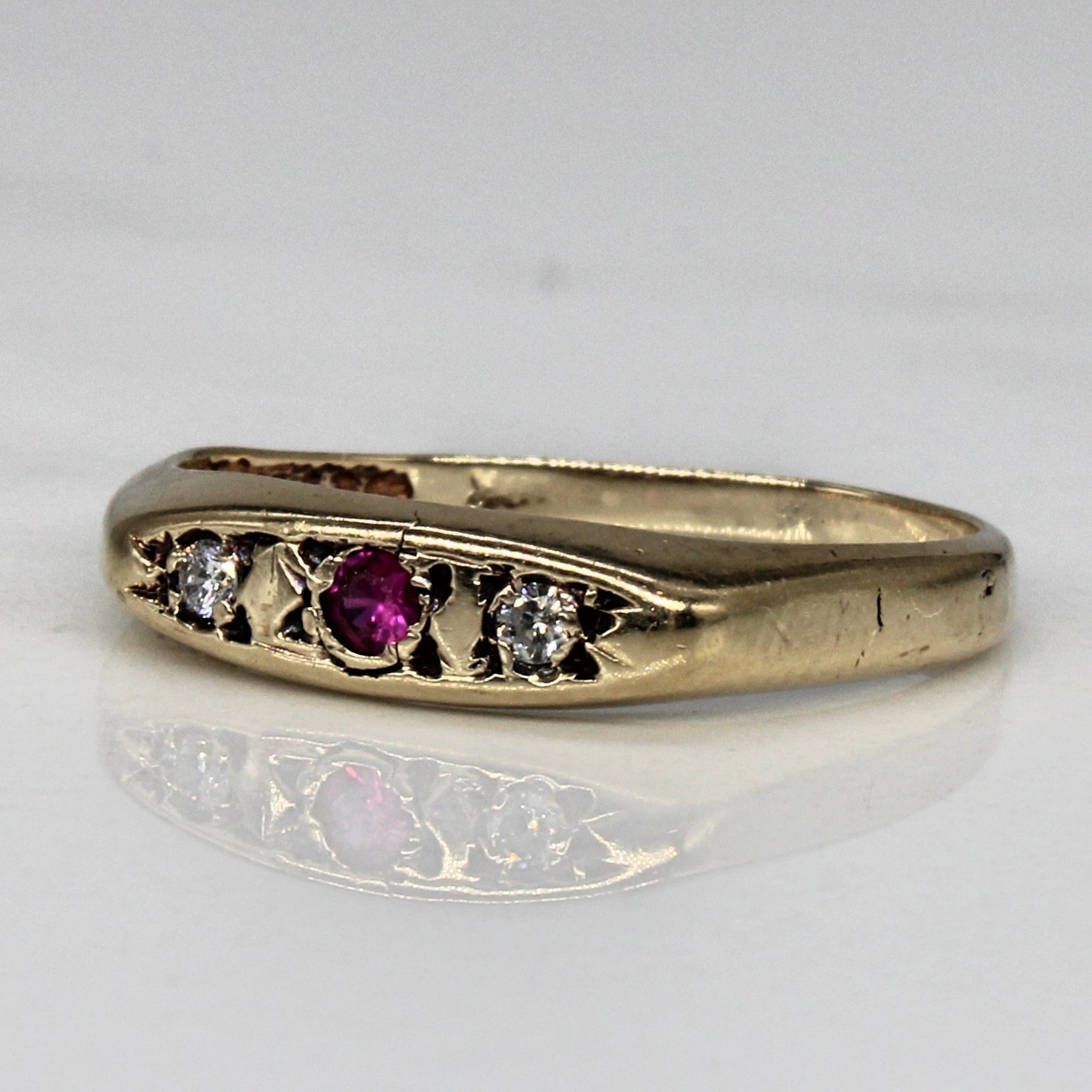 Diamond & Synthetic Ruby Bar Ring | 0.02ctw, 0.02ct | SZ 5 |