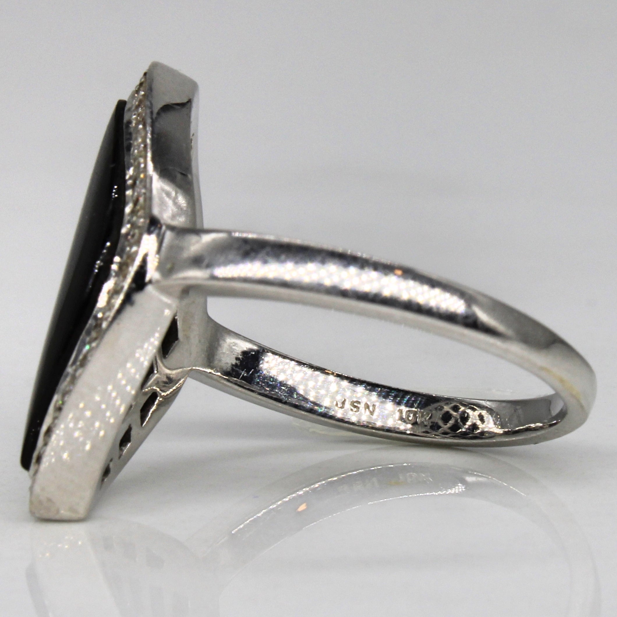 Diamond & Onyx Cocktail Ring | 0.11ctw | SZ 7.75 |
