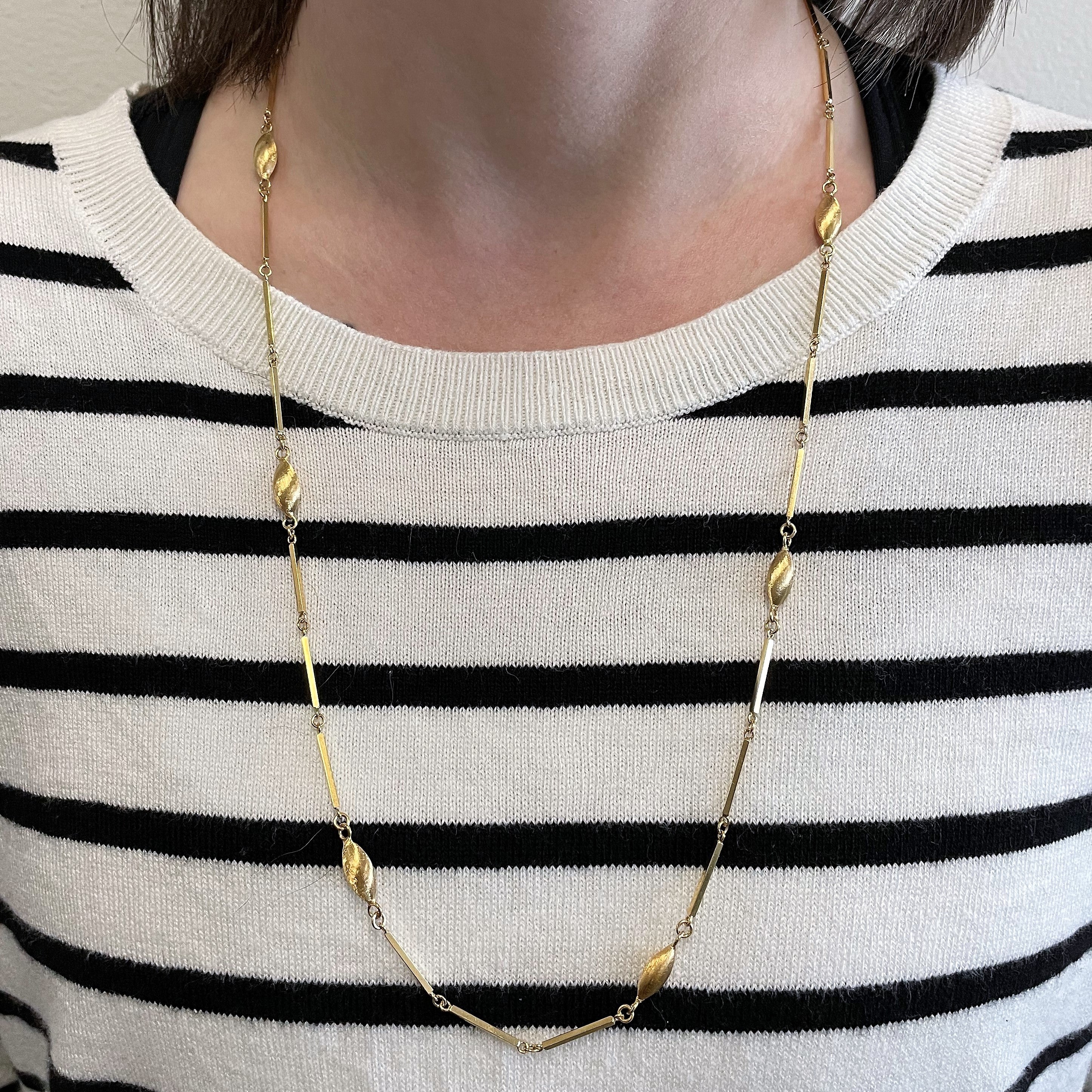 Collier en perles dorées | 66 cm |