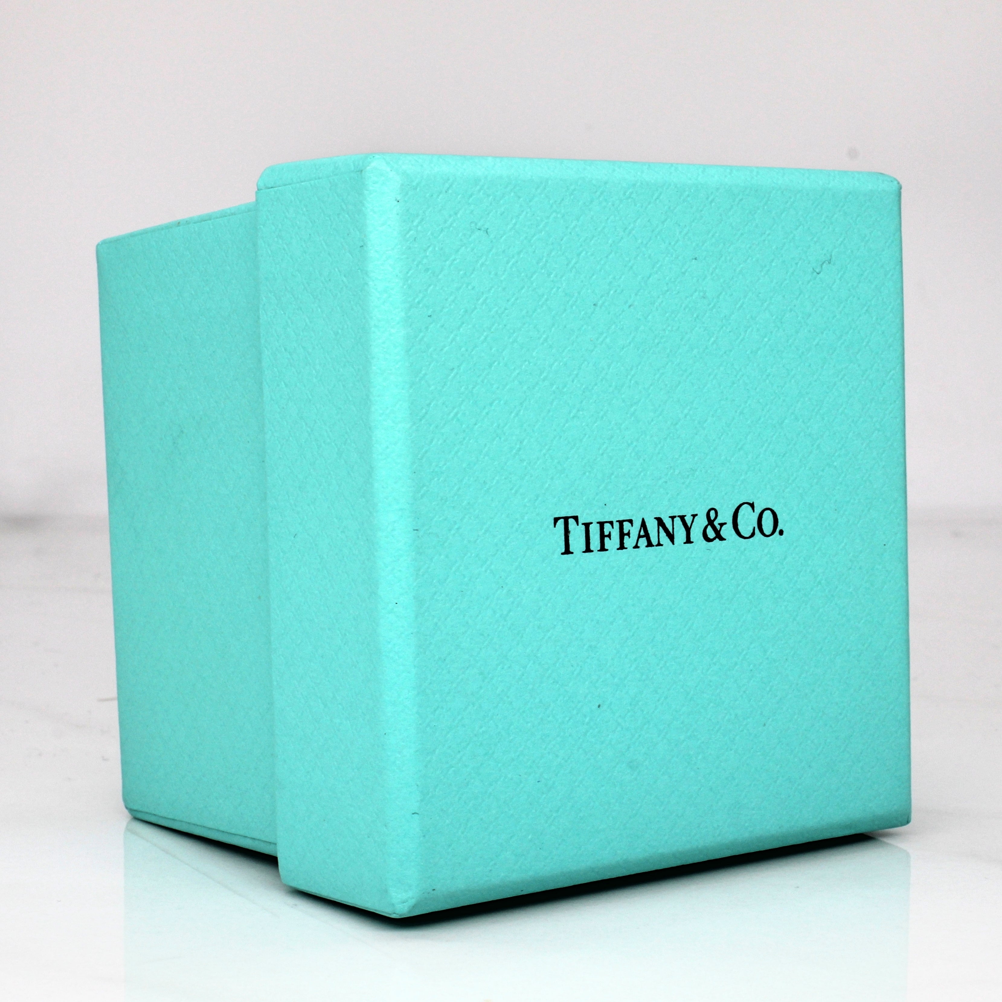 Tiffany & Co' Classic 18K Yellow Gold Band | SZ 6 |
