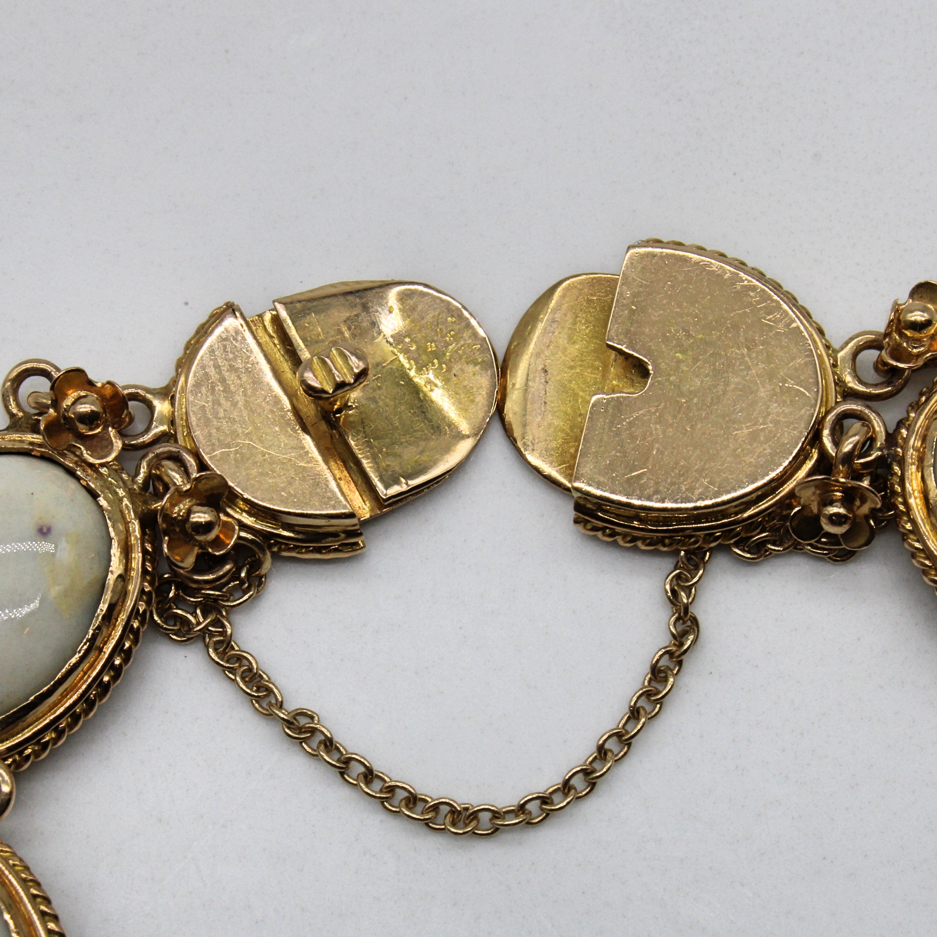 Art Deco Agate Link Bracelet | 26.00ctw | 7.5" |