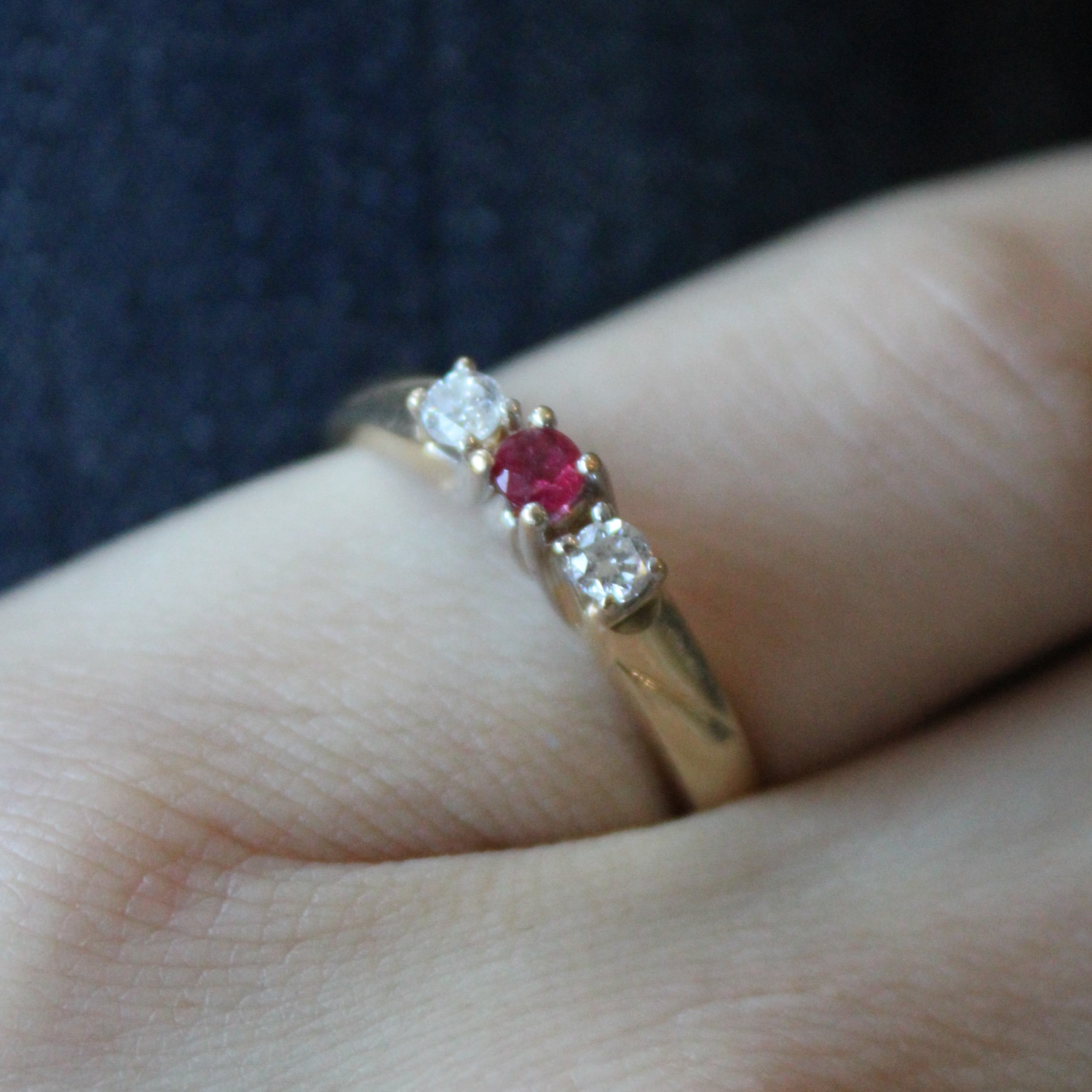 Diamond & Synthetic Ruby Ring | 0.13ctw, 0.09ct | SZ 6.75 |