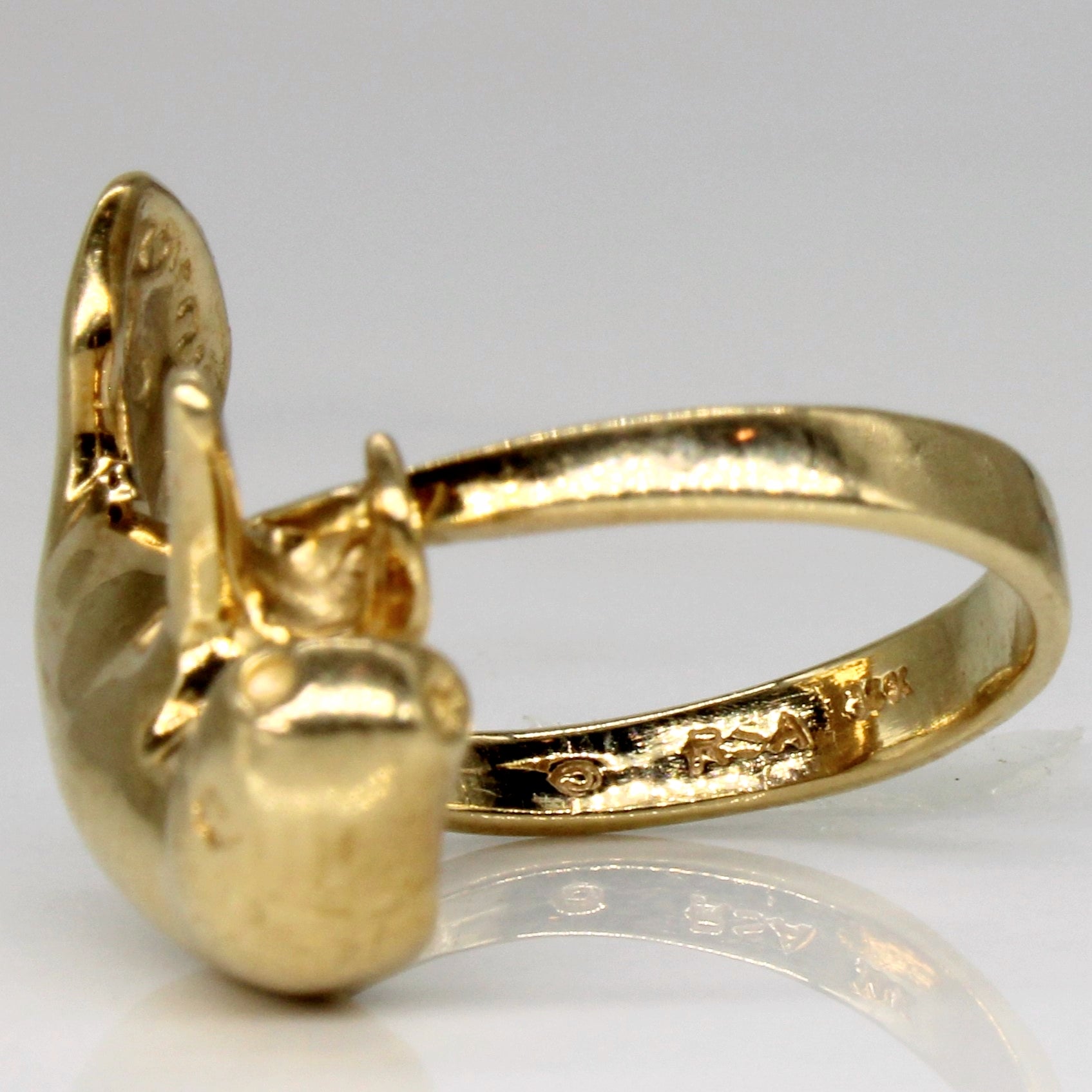 Yellow Gold Manatee Ring | SZ 4.25 |