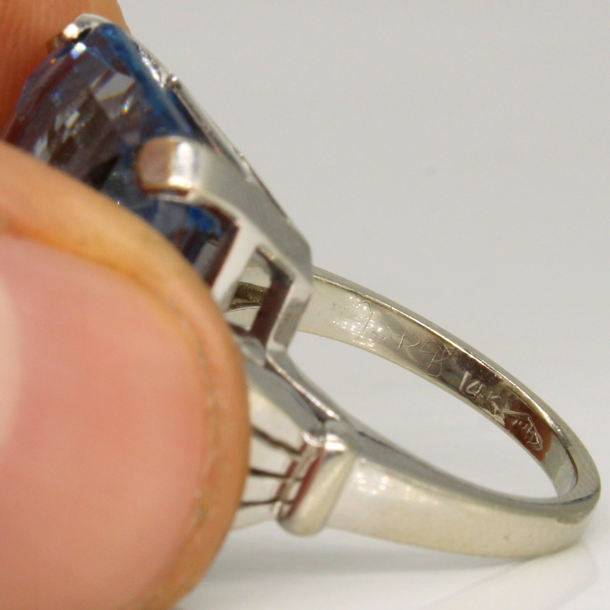Synthetic Spinel Cocktail Ring | 24.50ct | SZ 6 |