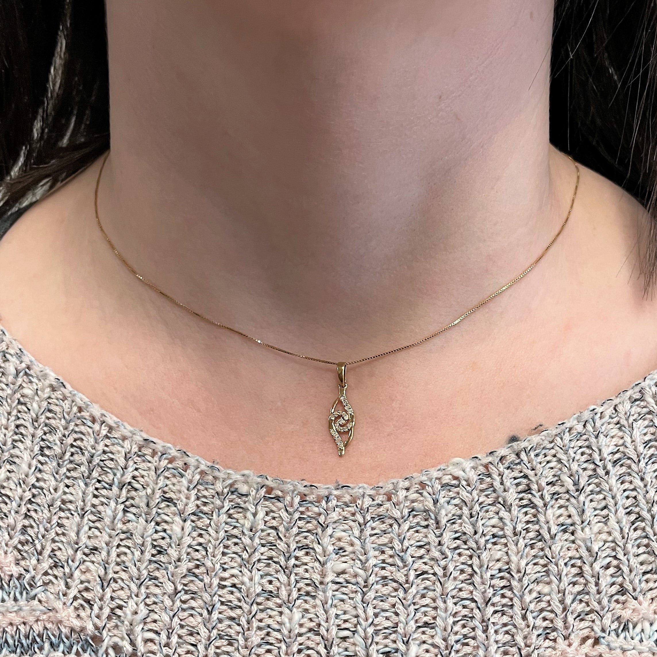 Collier pendentif pavé de diamants | 0,15 ct | 40,6 cm |