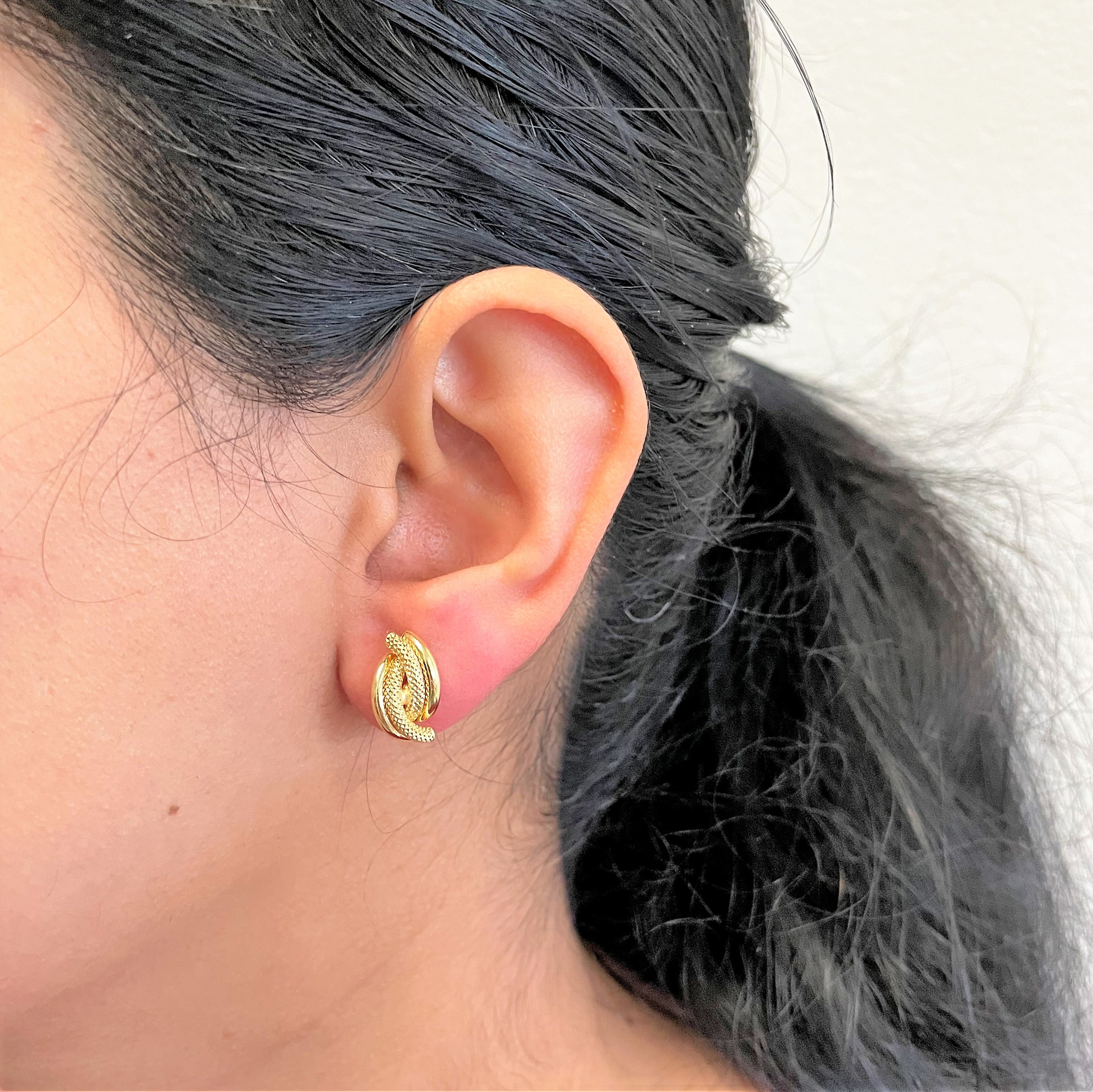Rope Overlay Stud Earrings |