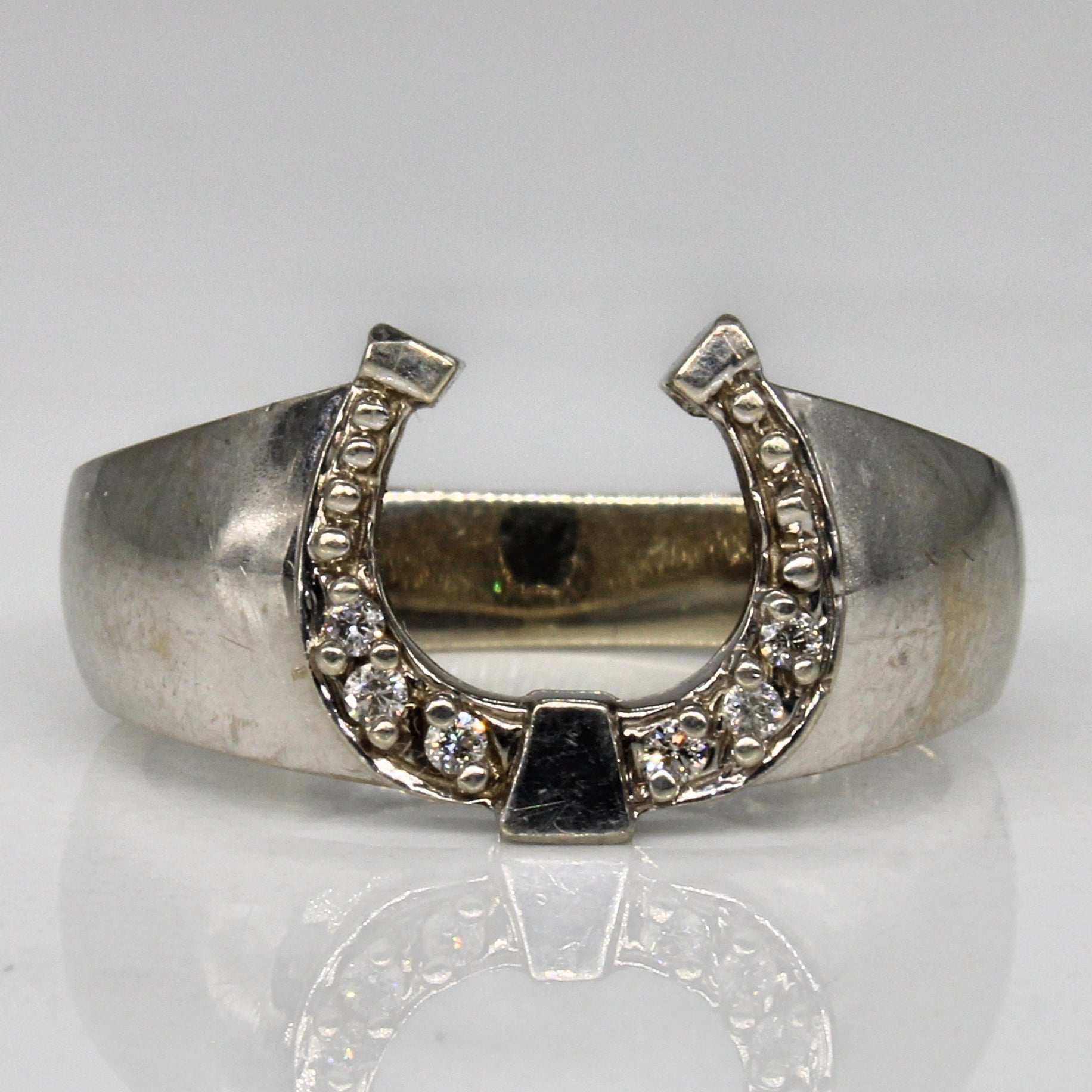 Diamond Horseshoe Ring | 0.06ctw | SZ 7.25 