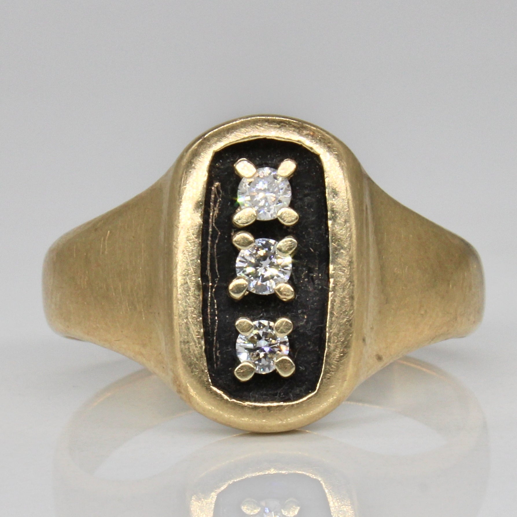 Vertical Diamond Three Stone Ring | 0.20ctw | SZ 9 |