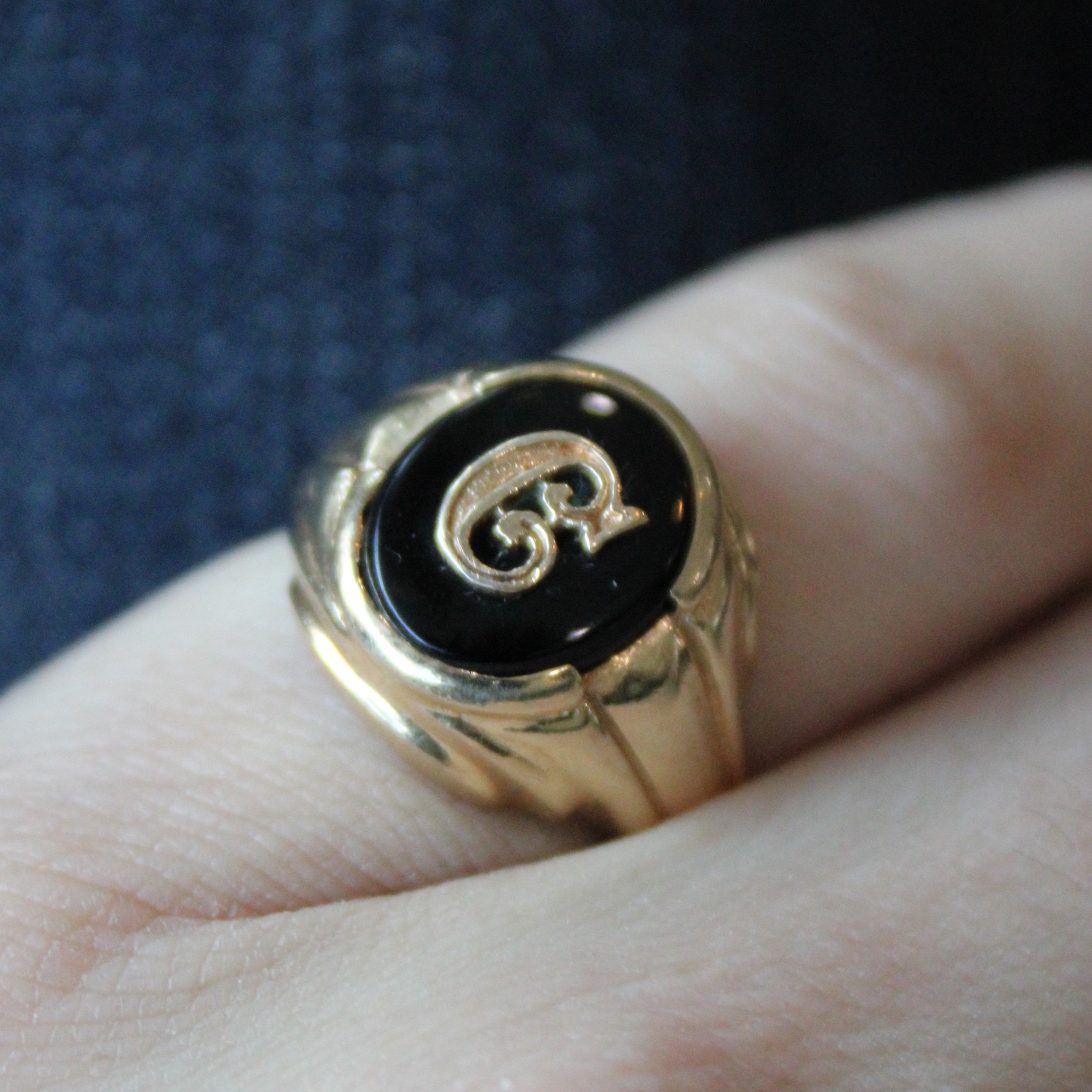 Onyx Initial 'C' Ring | 2.00ct | SZ 5.75 |