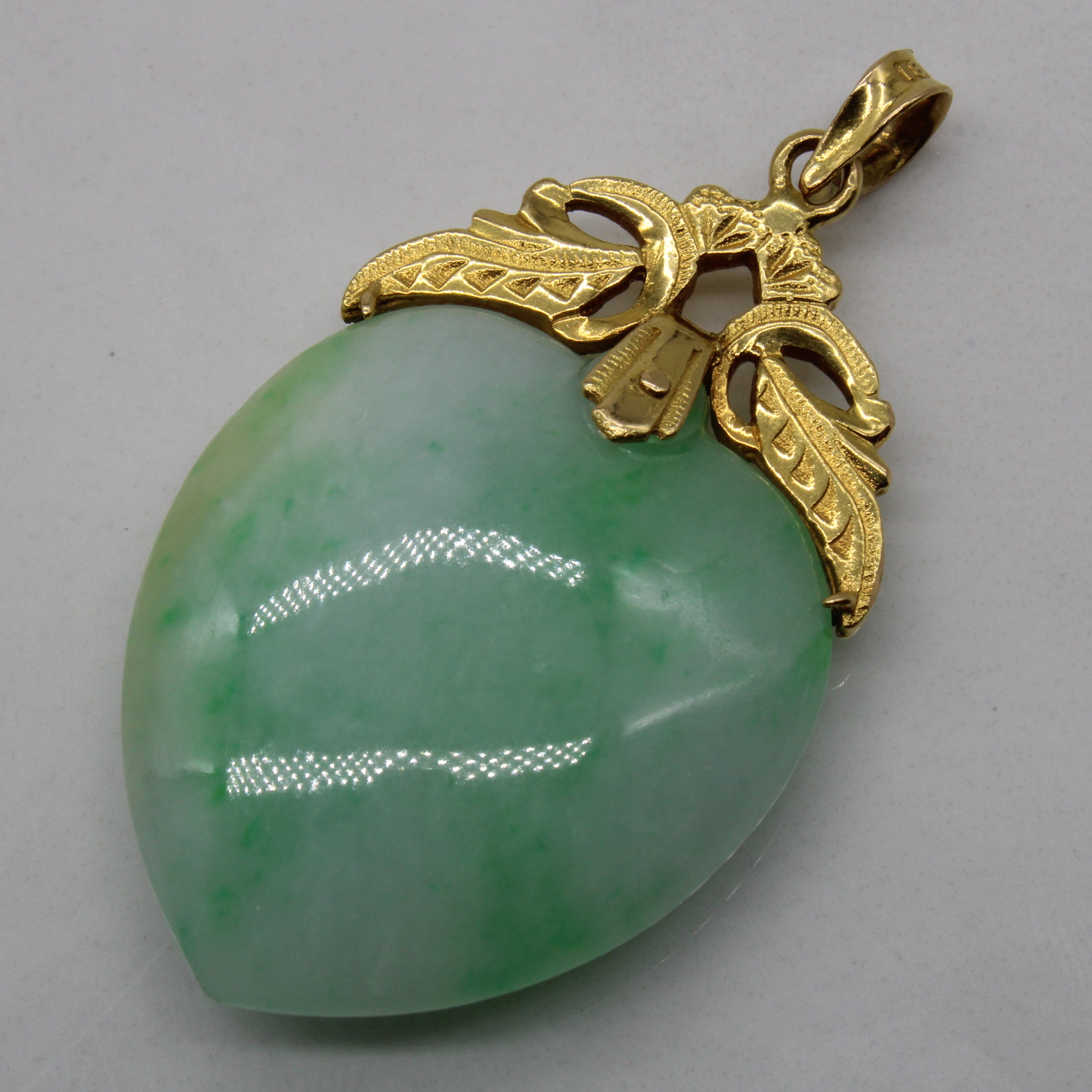 Jadeite Heart Pendant | 40.00ct |