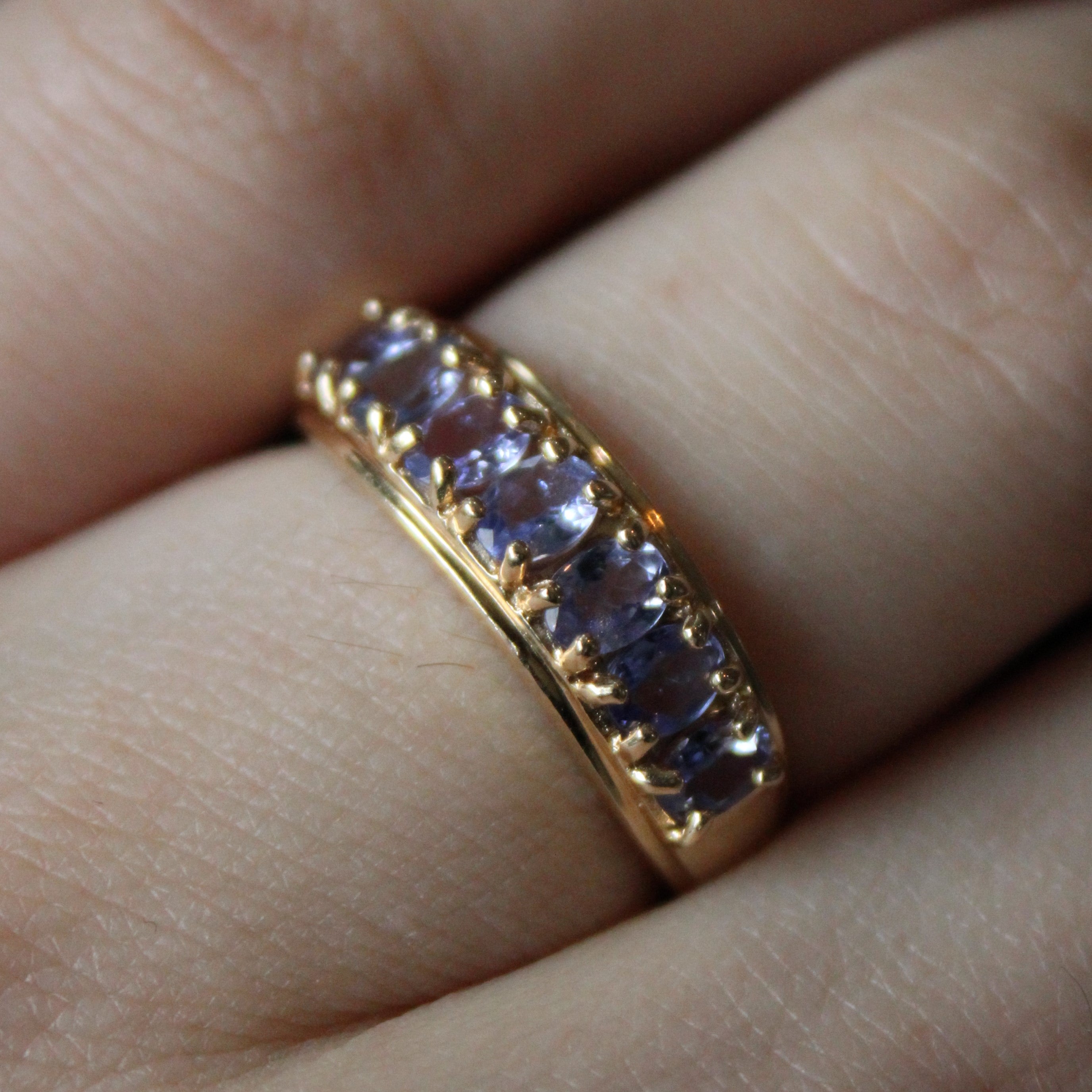 Oval Cut Tanzanite Band | 1.00cwt | SZ 7 |