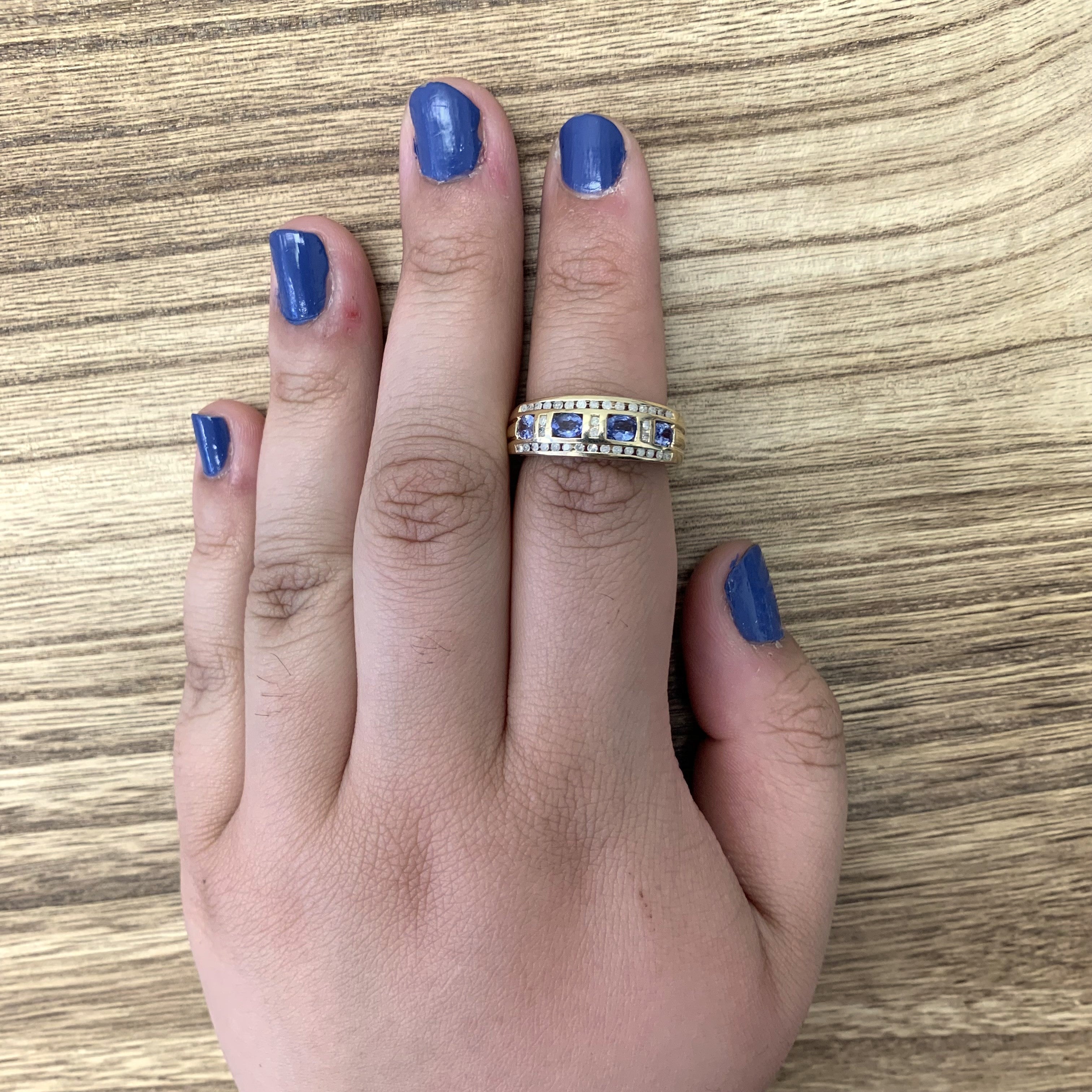 Bague sertie de tanzanite et de diamants | 0,68 ct, 0,18 ct au total | Taille 7,75 |