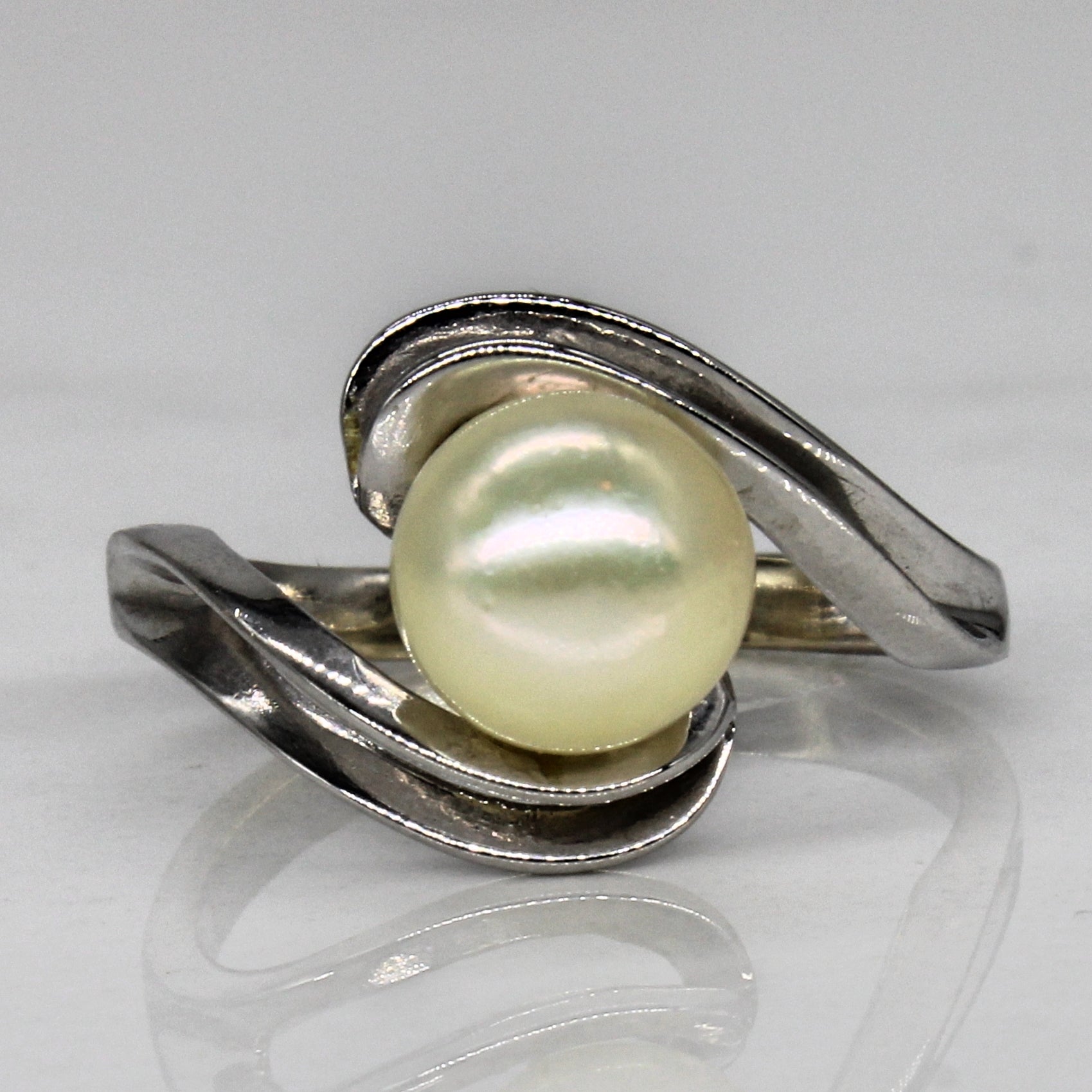 Pearl Cross Over Ring | SZ 6.25 |