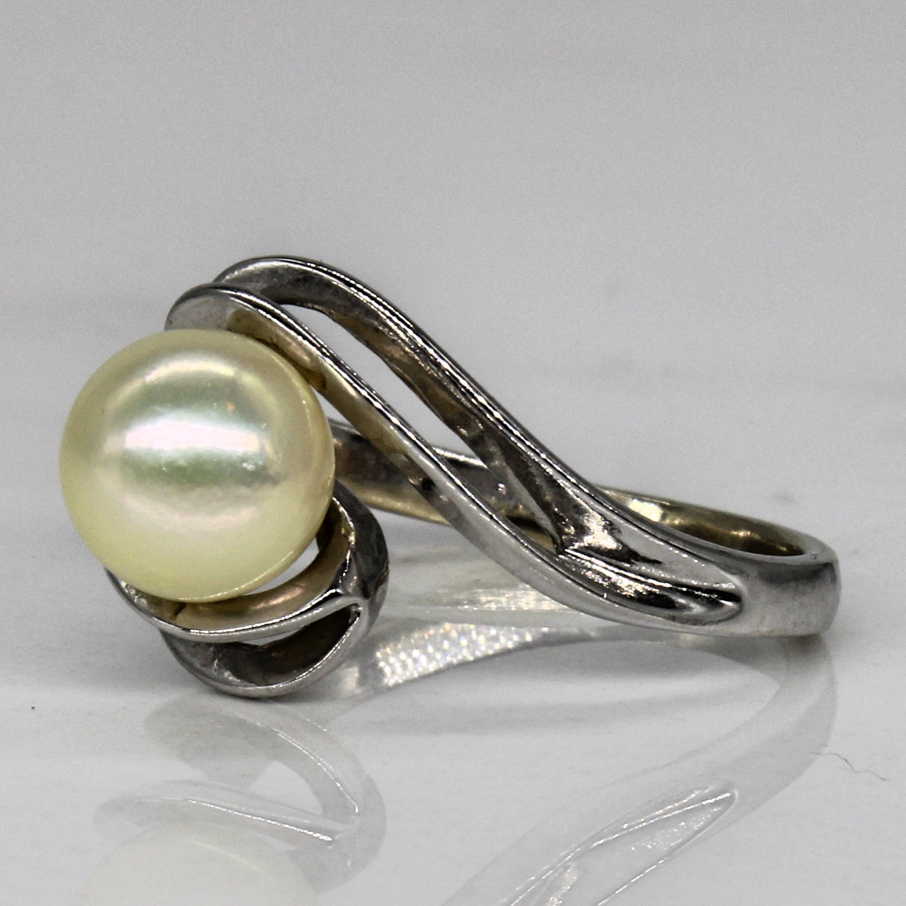 Pearl Cross Over Ring | SZ 6.25 |