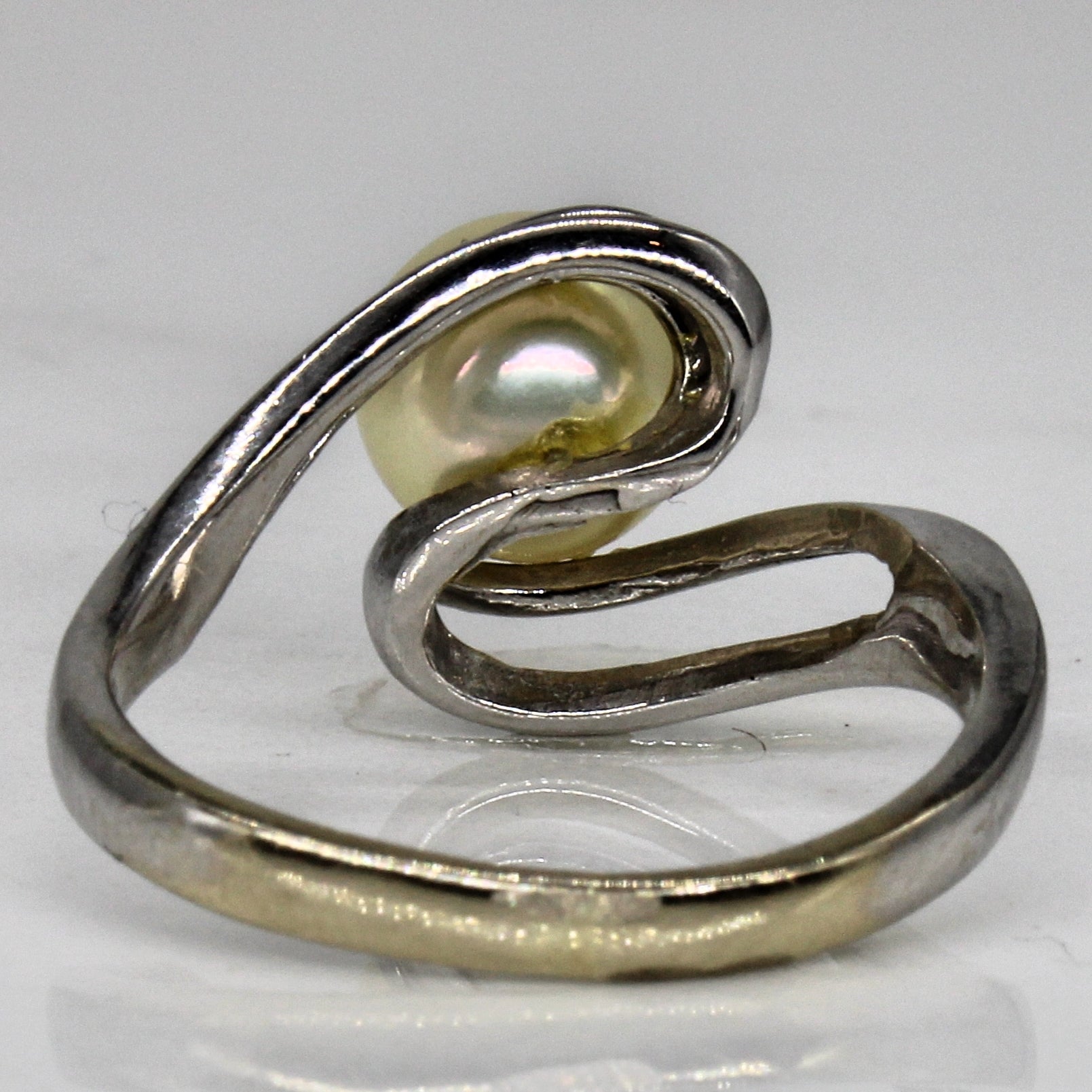 Pearl Cross Over Ring | SZ 6.25 |