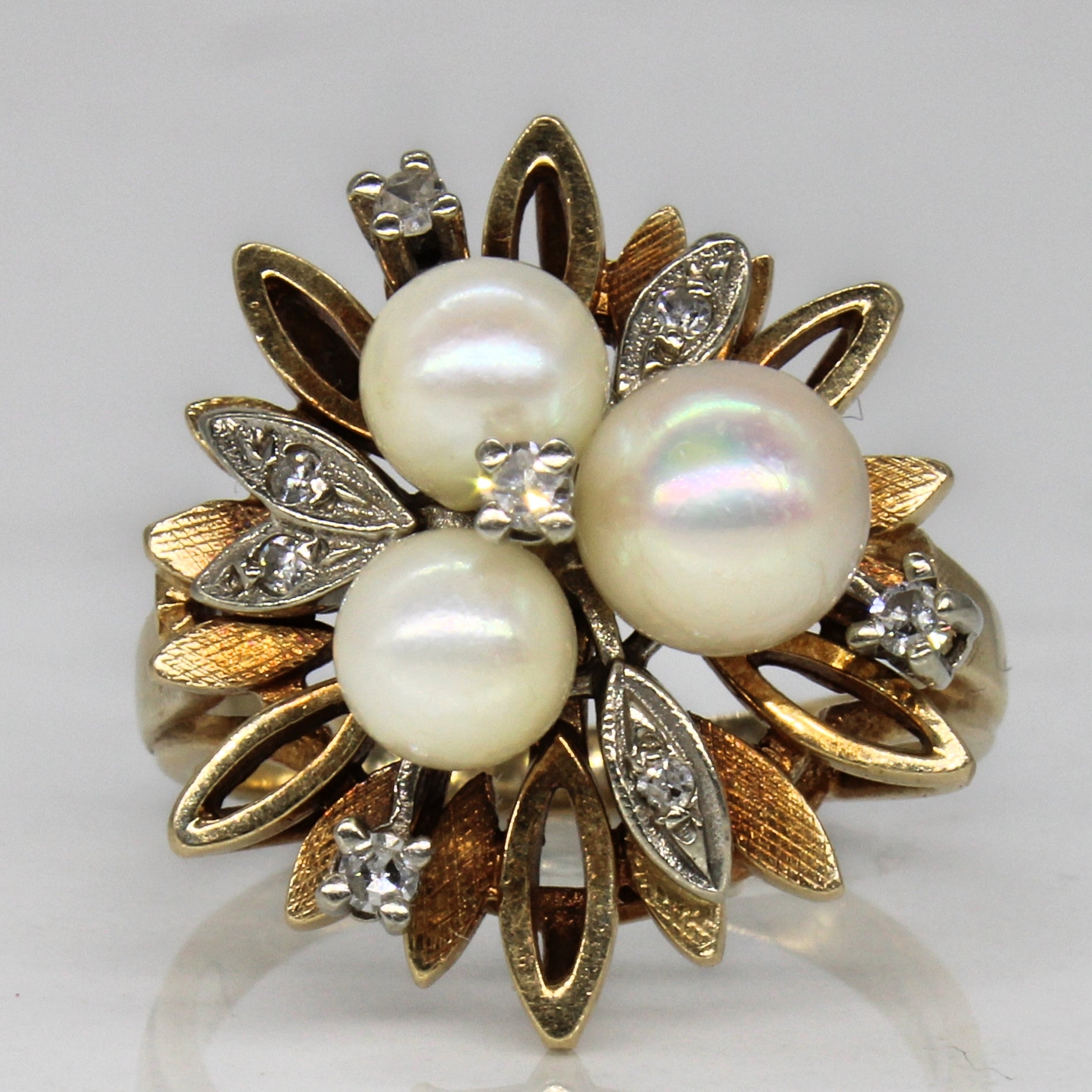 Pearl & Diamond Cocktail Ring | 0.10ctw | SZ 8 |