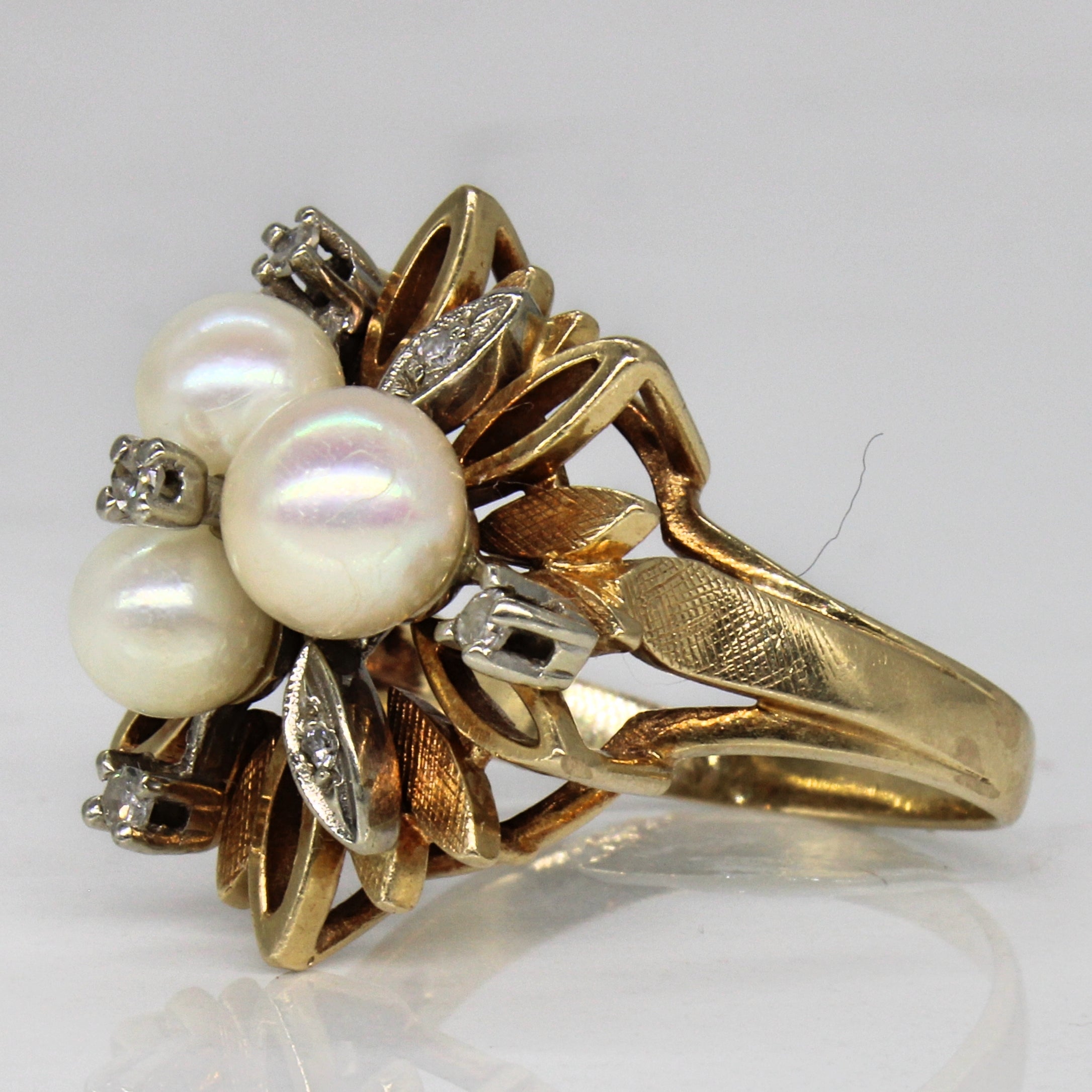 Pearl & Diamond Cocktail Ring | 0.10ctw | SZ 8 |