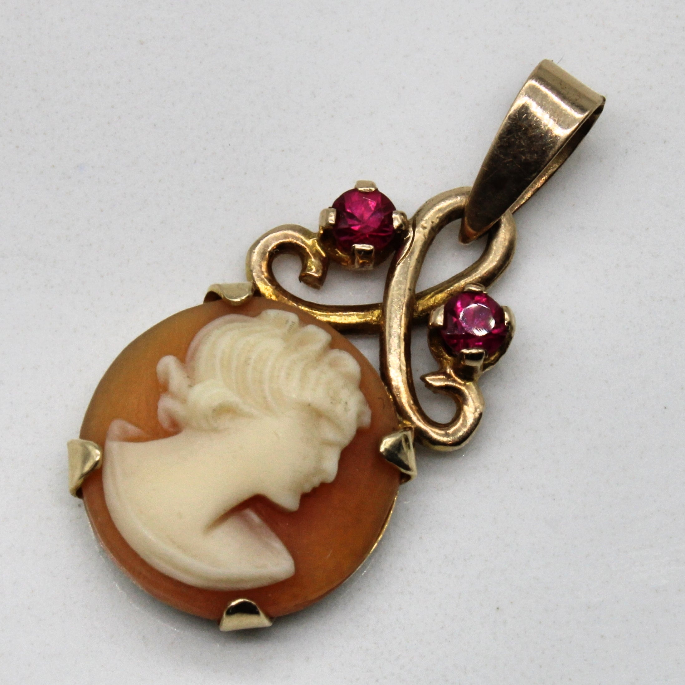 Seashell & Synthetic Ruby Cameo Pendant | 2.00ct, 0.20ctw |
