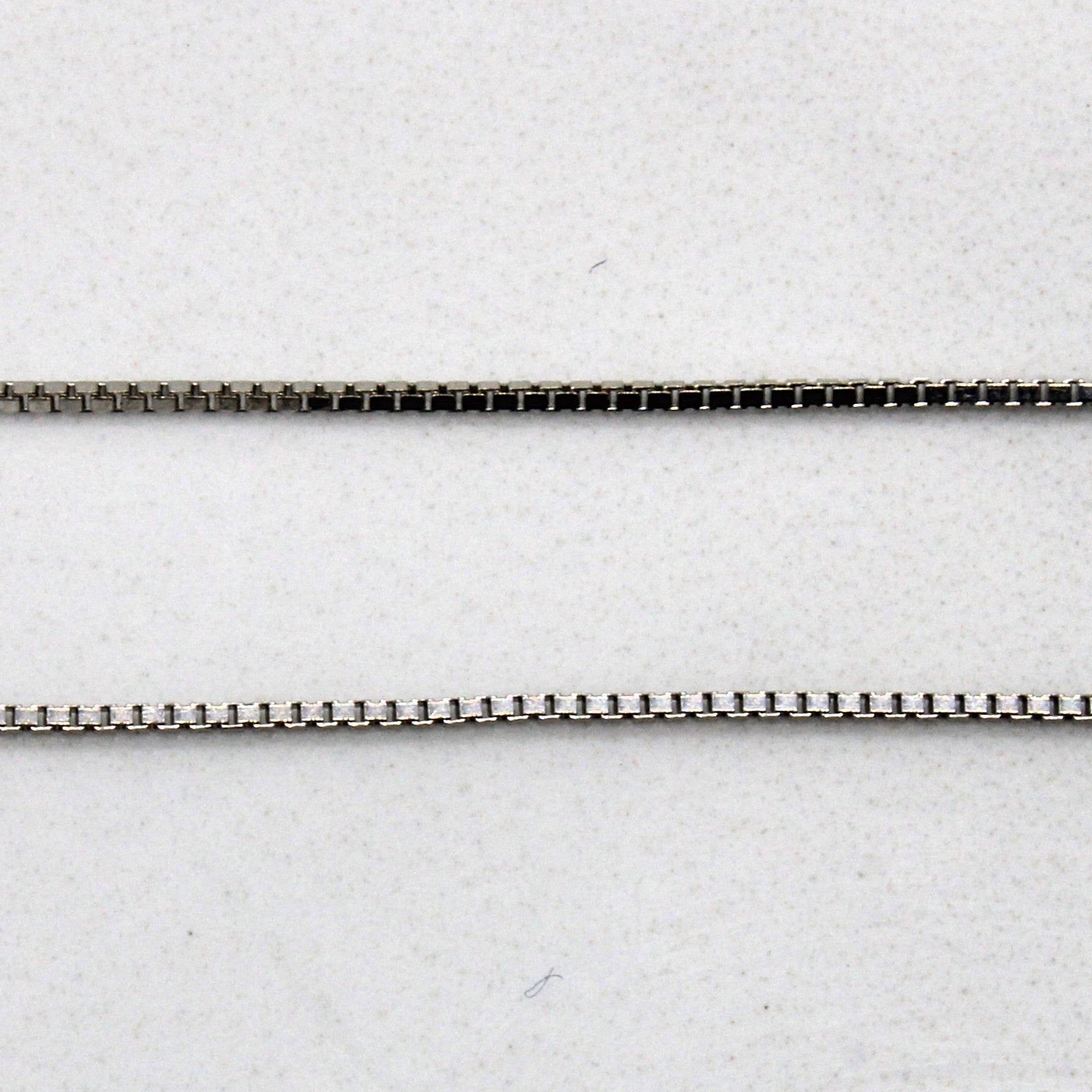 Diamond Scoop Pendant Necklace | 0.04ctw | 18" |