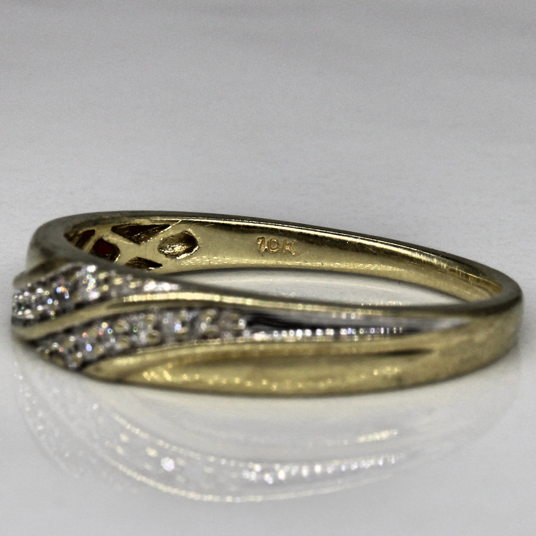 Diamond Cross Over Ring | 0.12ctw | SZ 7 |