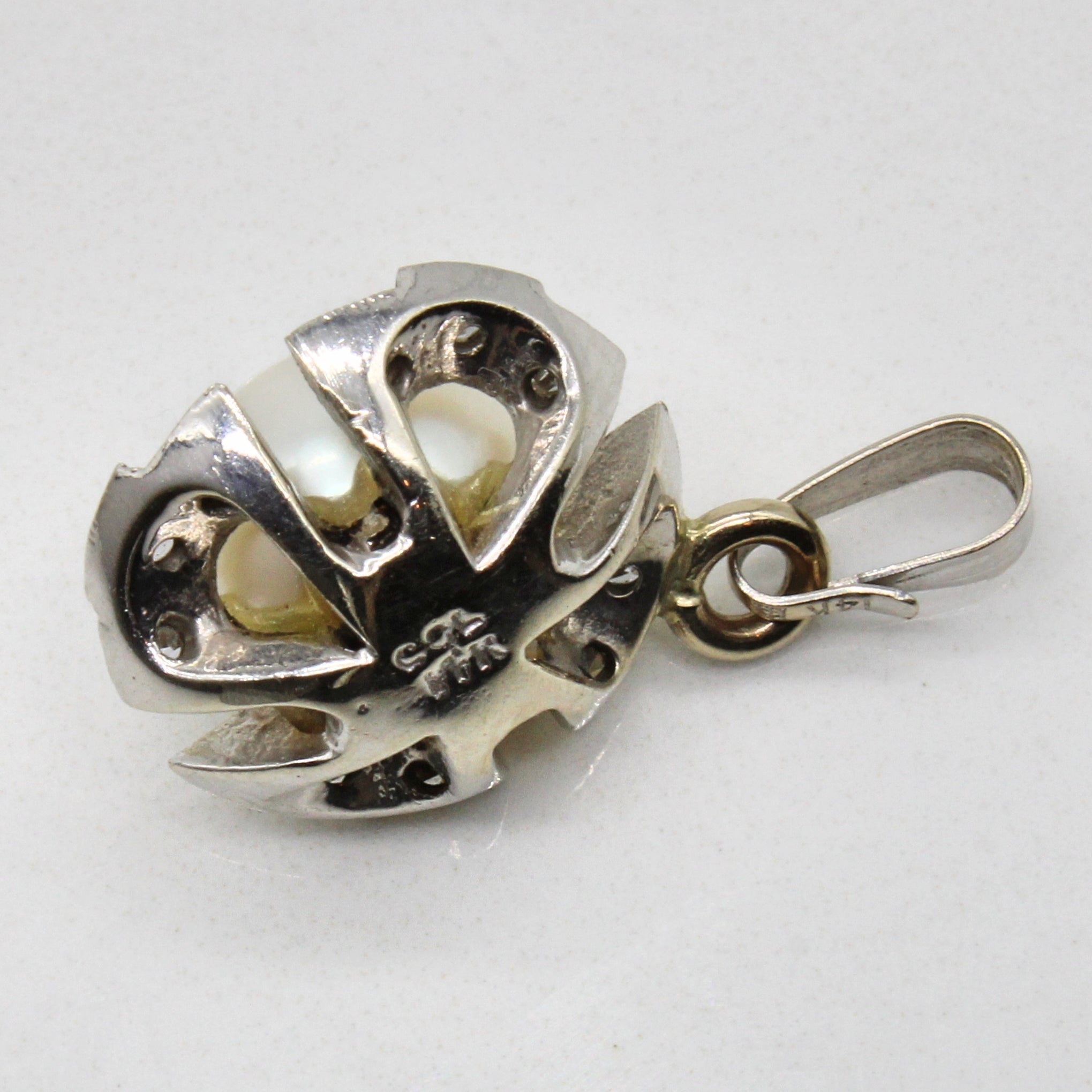 Pearl & Diamond Pendant | 0.09ctw |