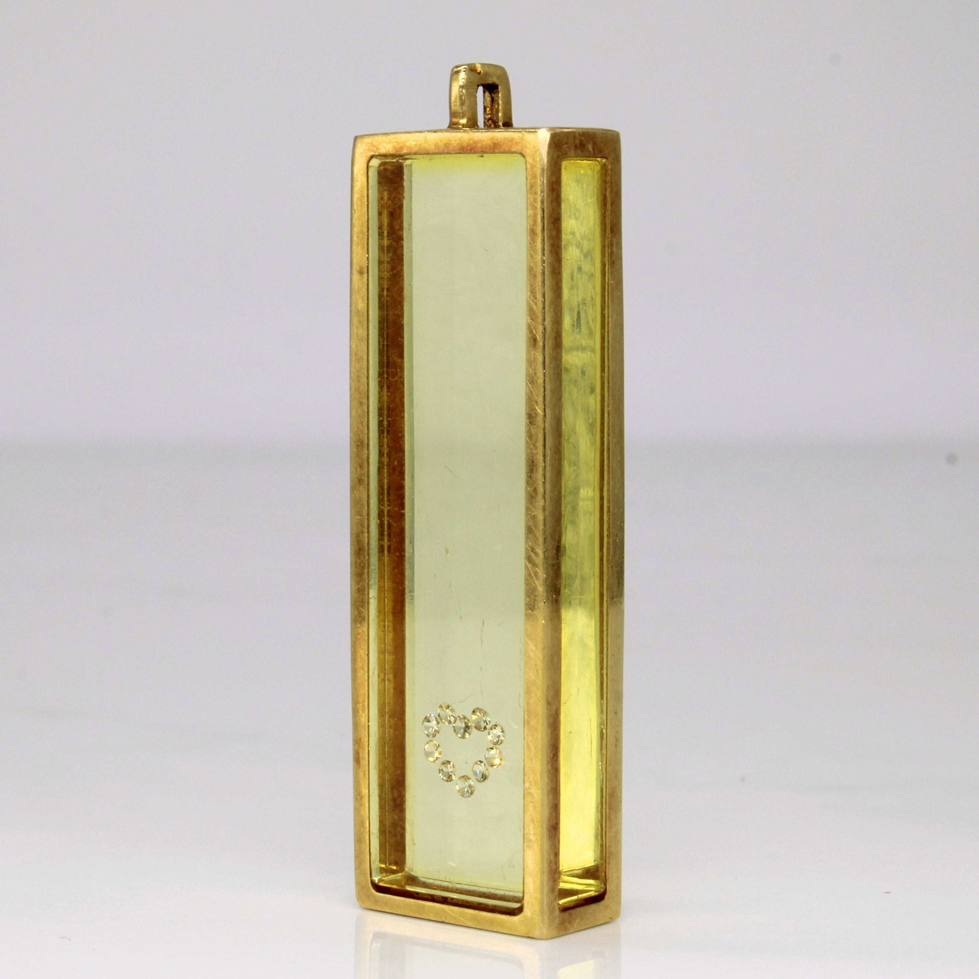 Pendentif cœur en résine et diamants | 0,10 ct |