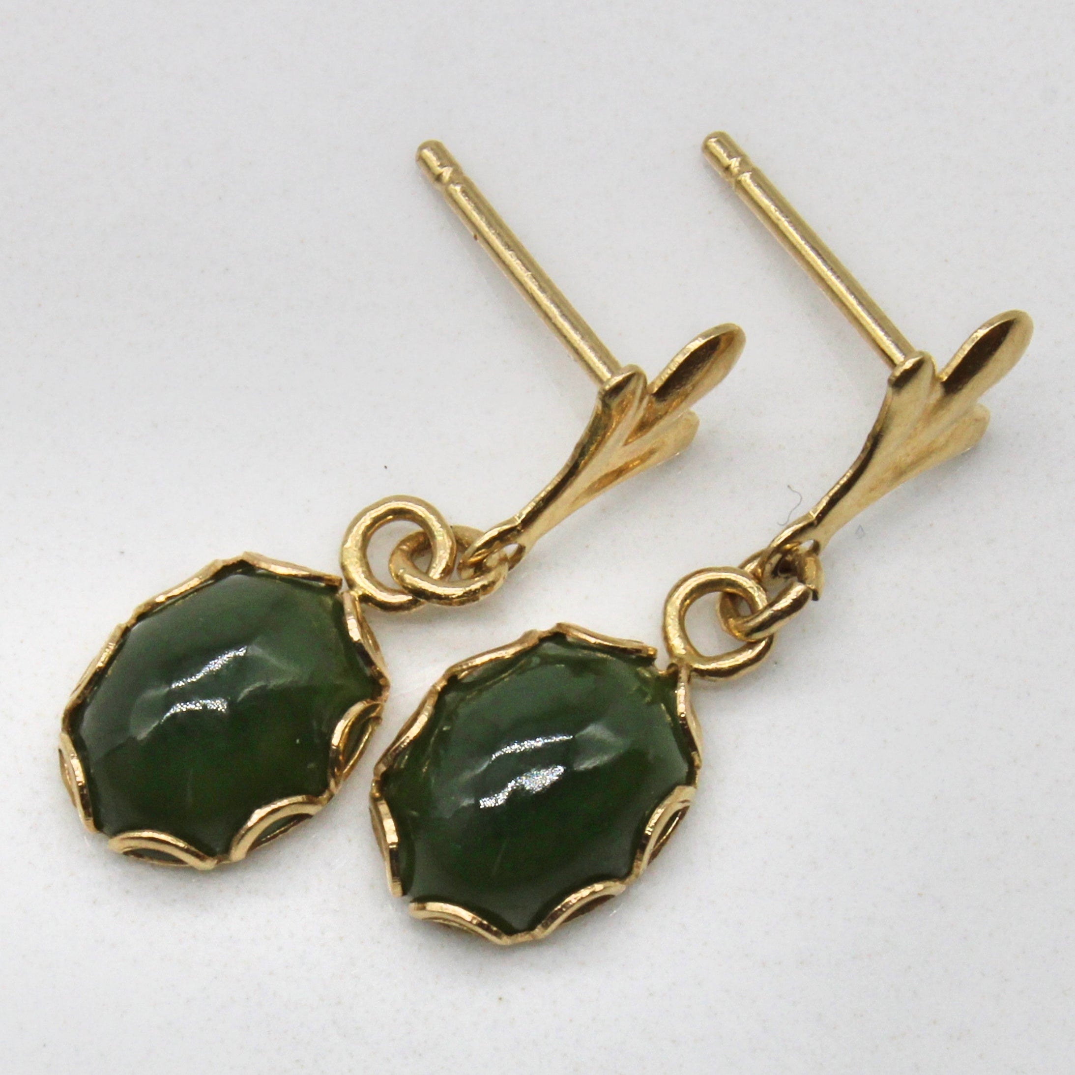 Boucles d'oreilles pendantes en néphrite | 1,50 ct |