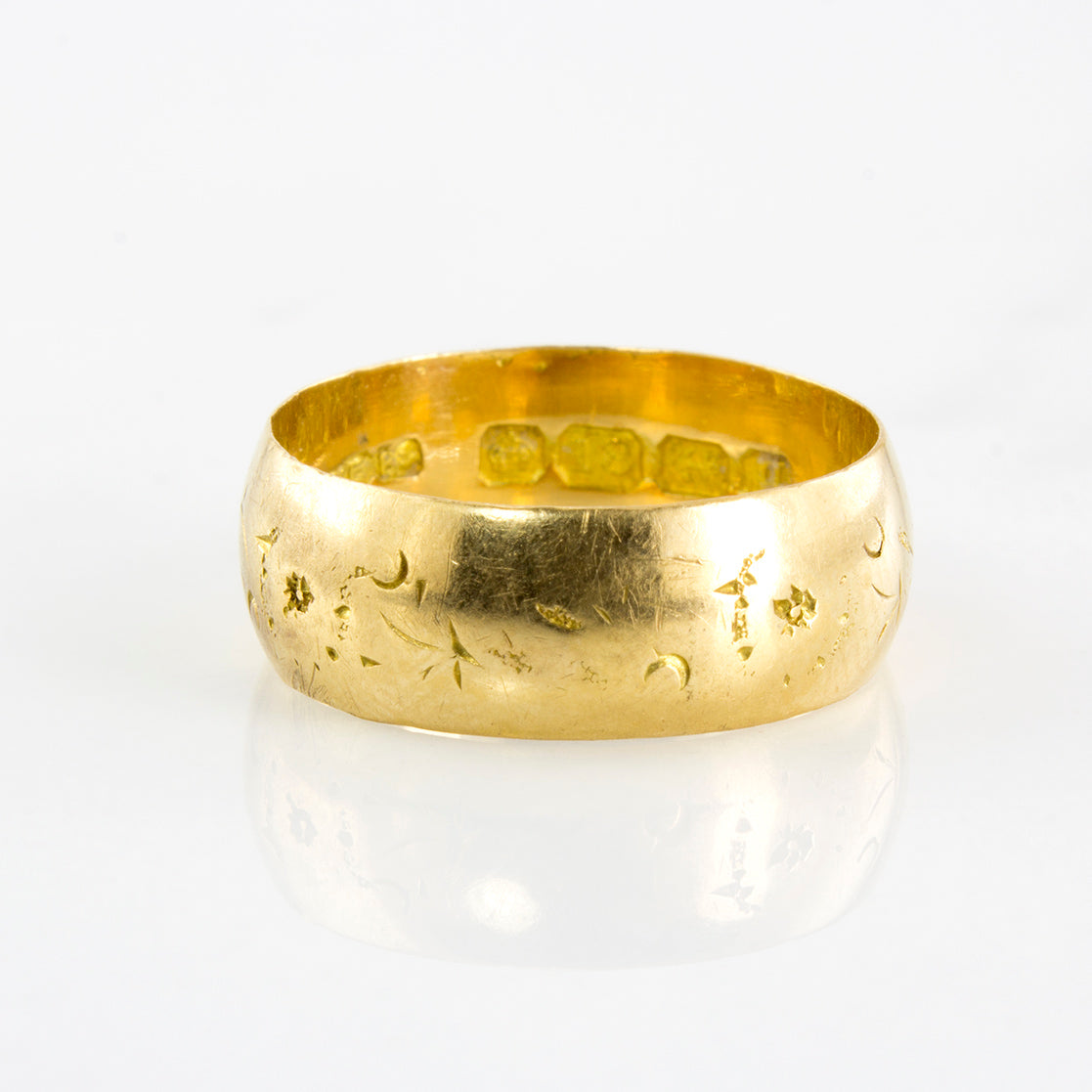 Bague large en or 18 carats, poinçonnée à Birmingham en 1915 et sculptée à la main | Taille 5,5 |