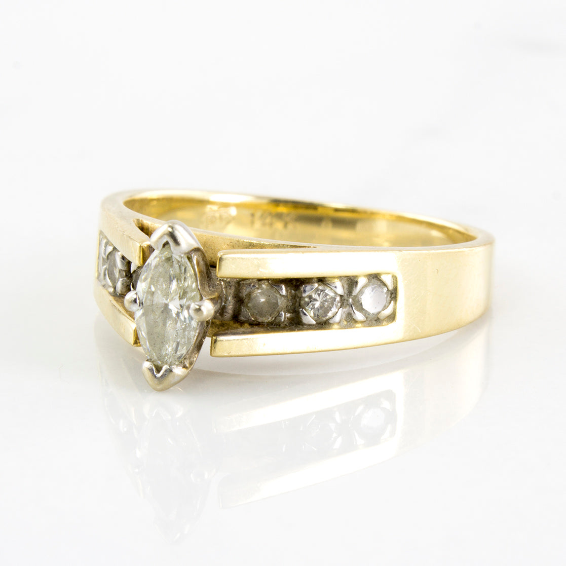 Bague solitaire en diamant marquise | 0,47 ct | Taille 5,75 |
