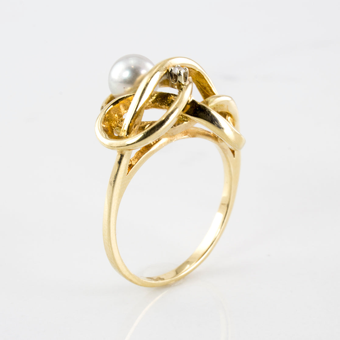 Free Form Pearl & Diamond Ring | 0.01 ctw | SZ 6.5|