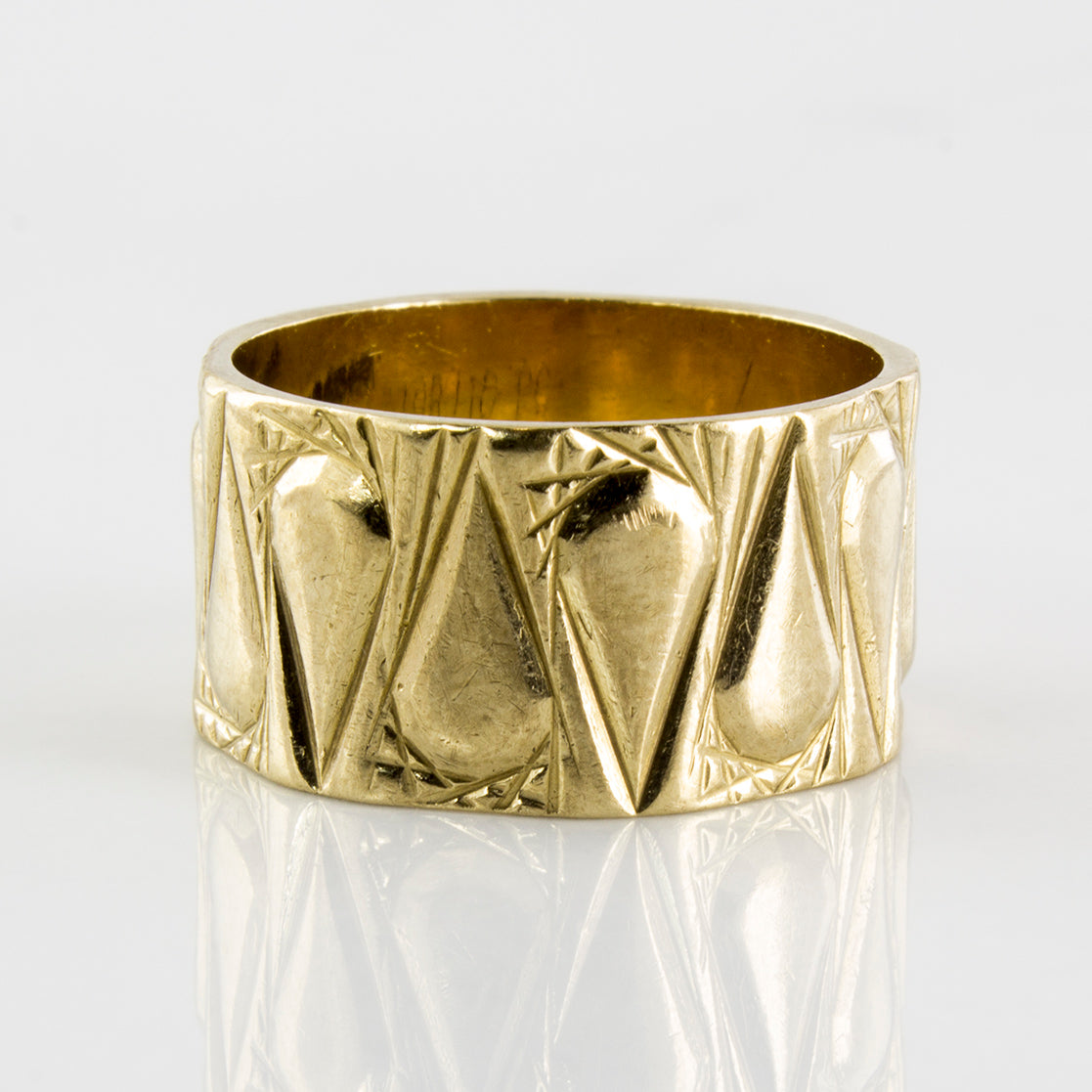 Brody Williams' Patterned Vintage Gold Ring | SZ 5 |