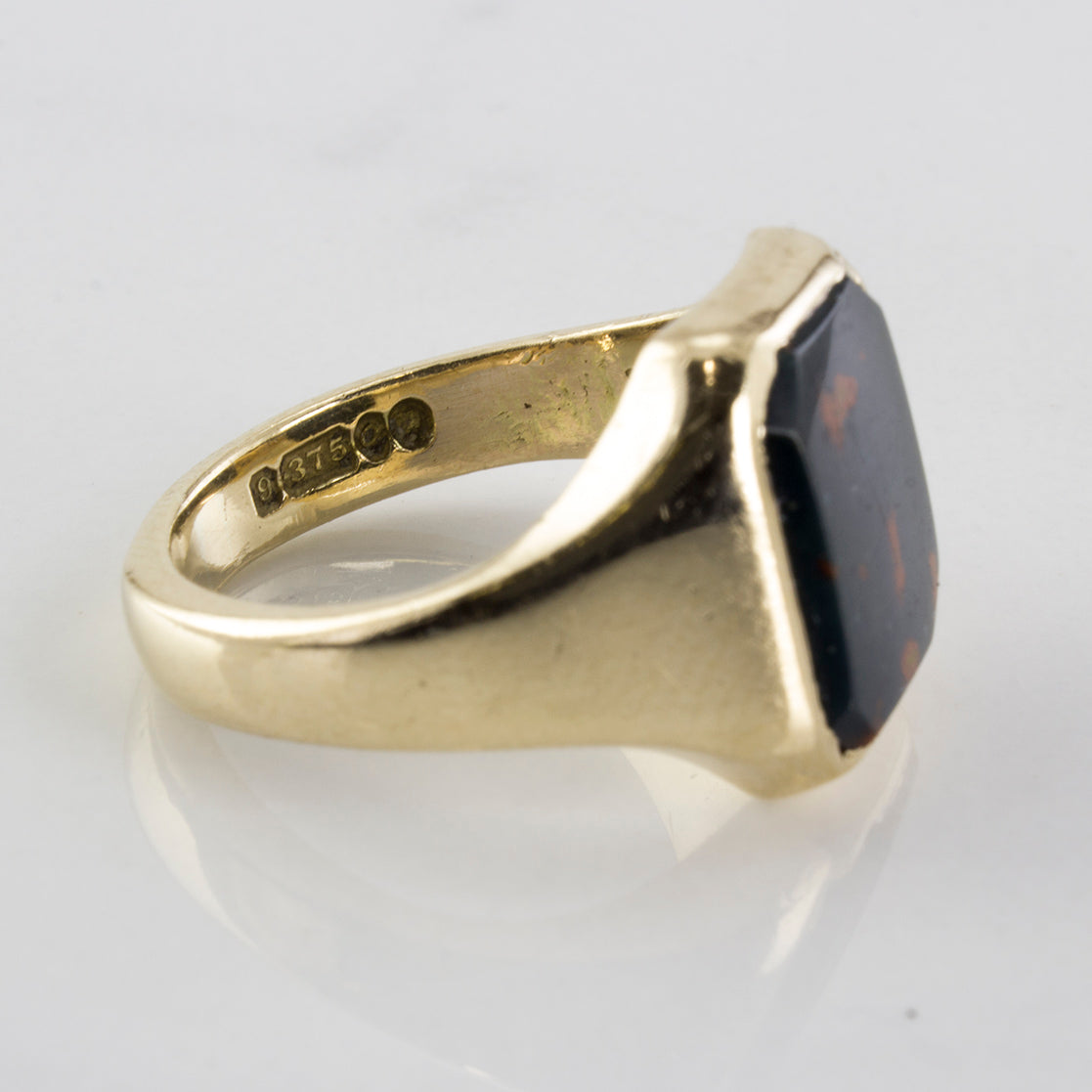 Bague chevalière en héliotrope des années 1960 | 2,30 ct | Taille 6 |