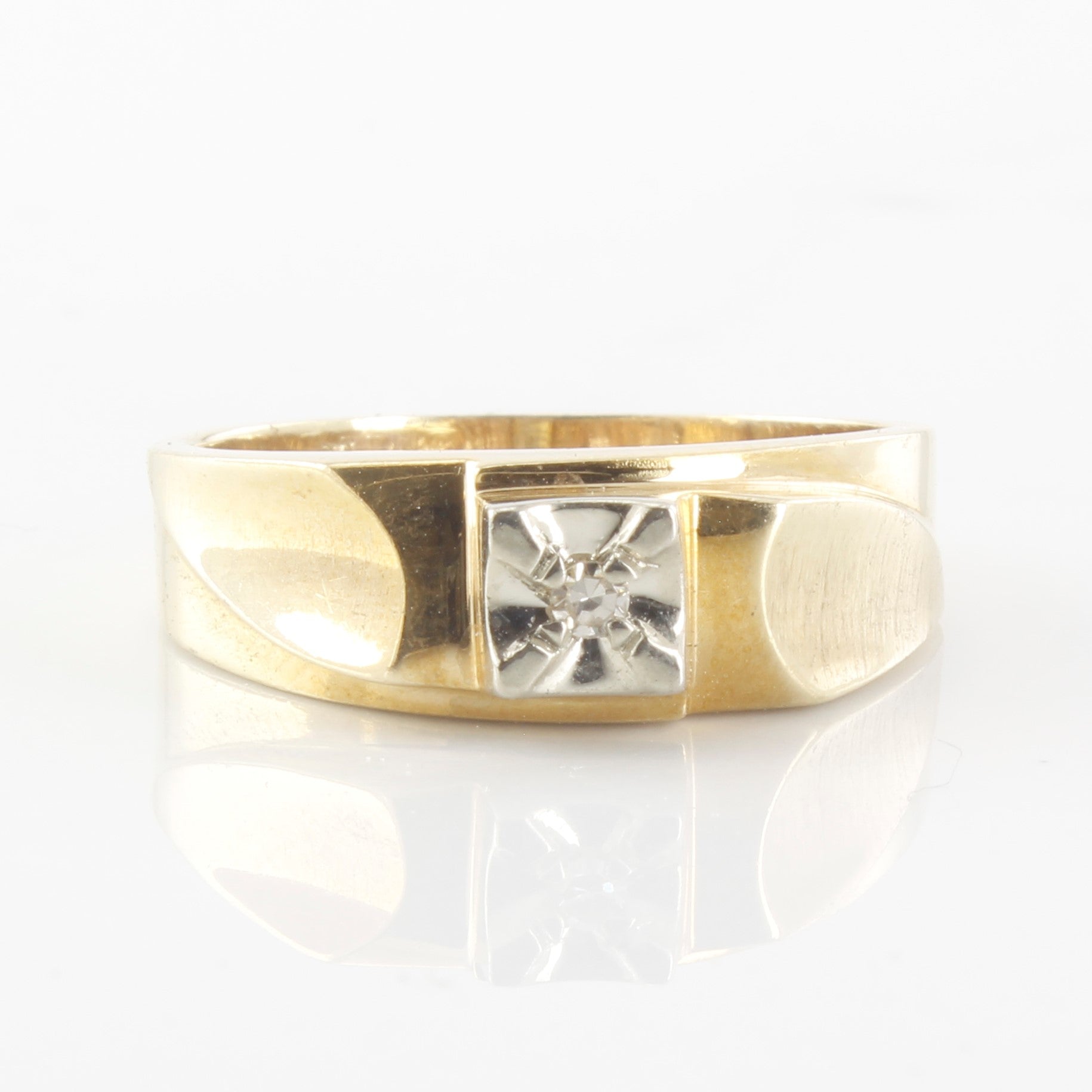 Illusion Set Diamond Ring | 0.03 ct | SZ 8.75 |
