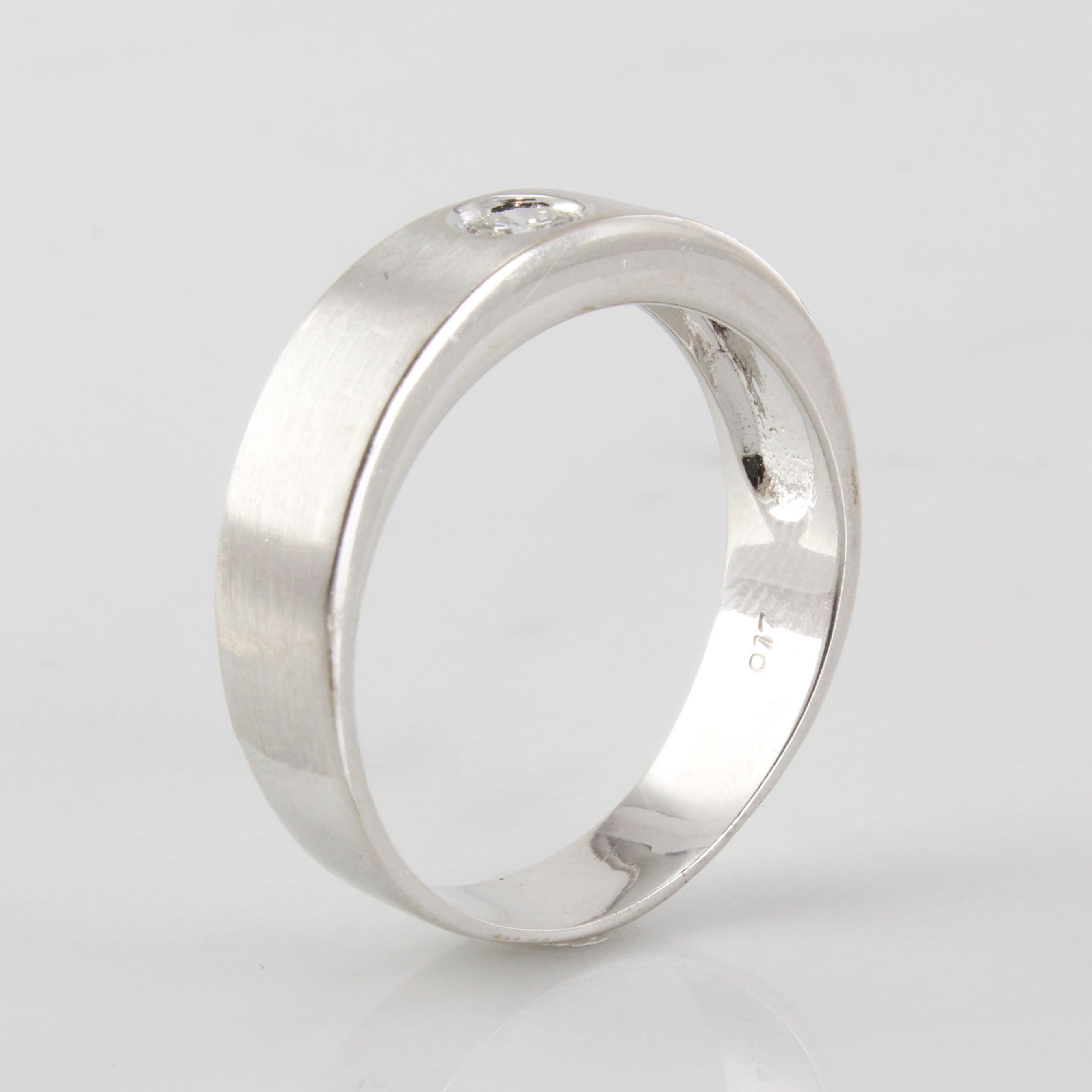 Flush Set Diamond Band | 0.20ct | SZ 9 |