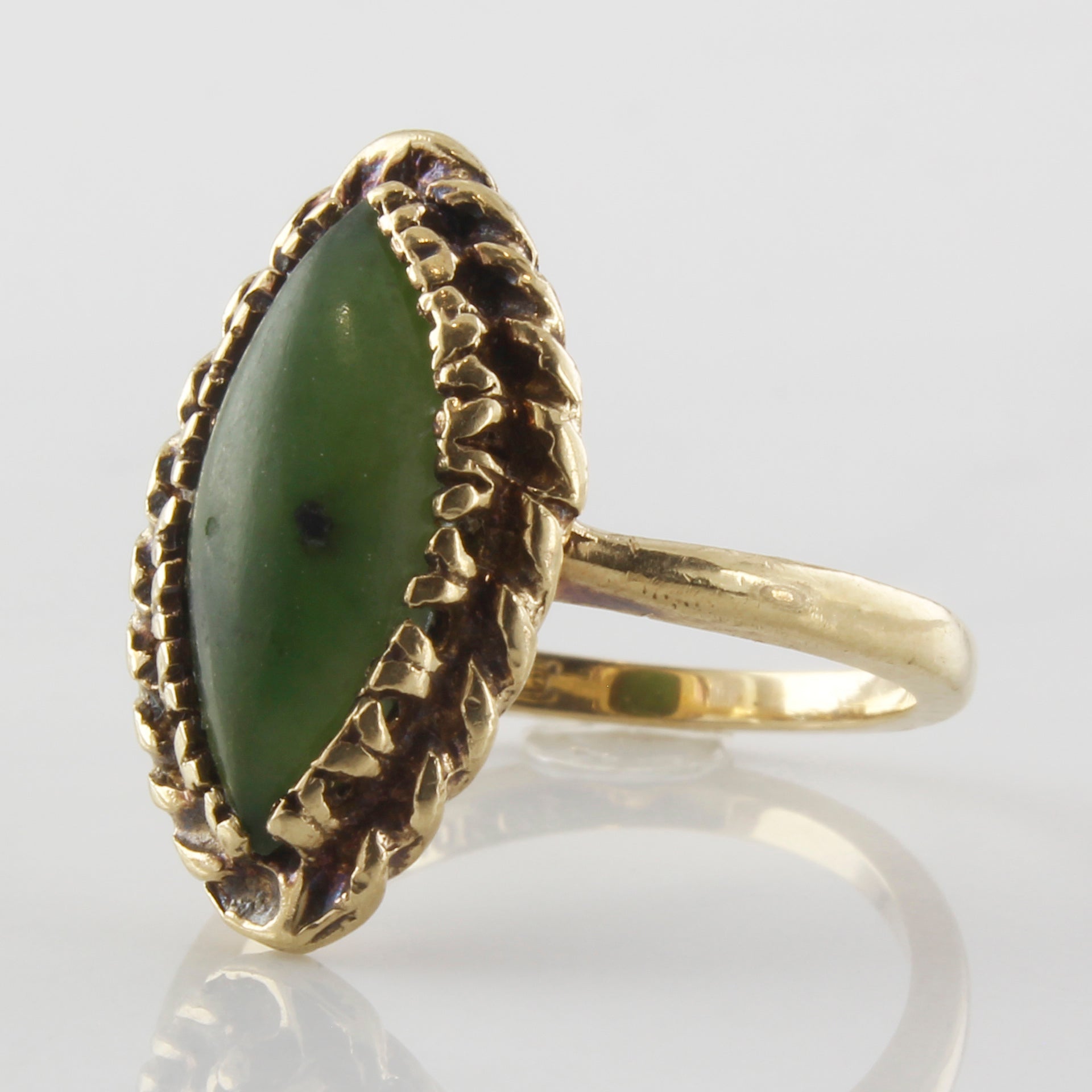 Bague cocktail en jade néphrite | 1,90 ct | Taille 5,75 |