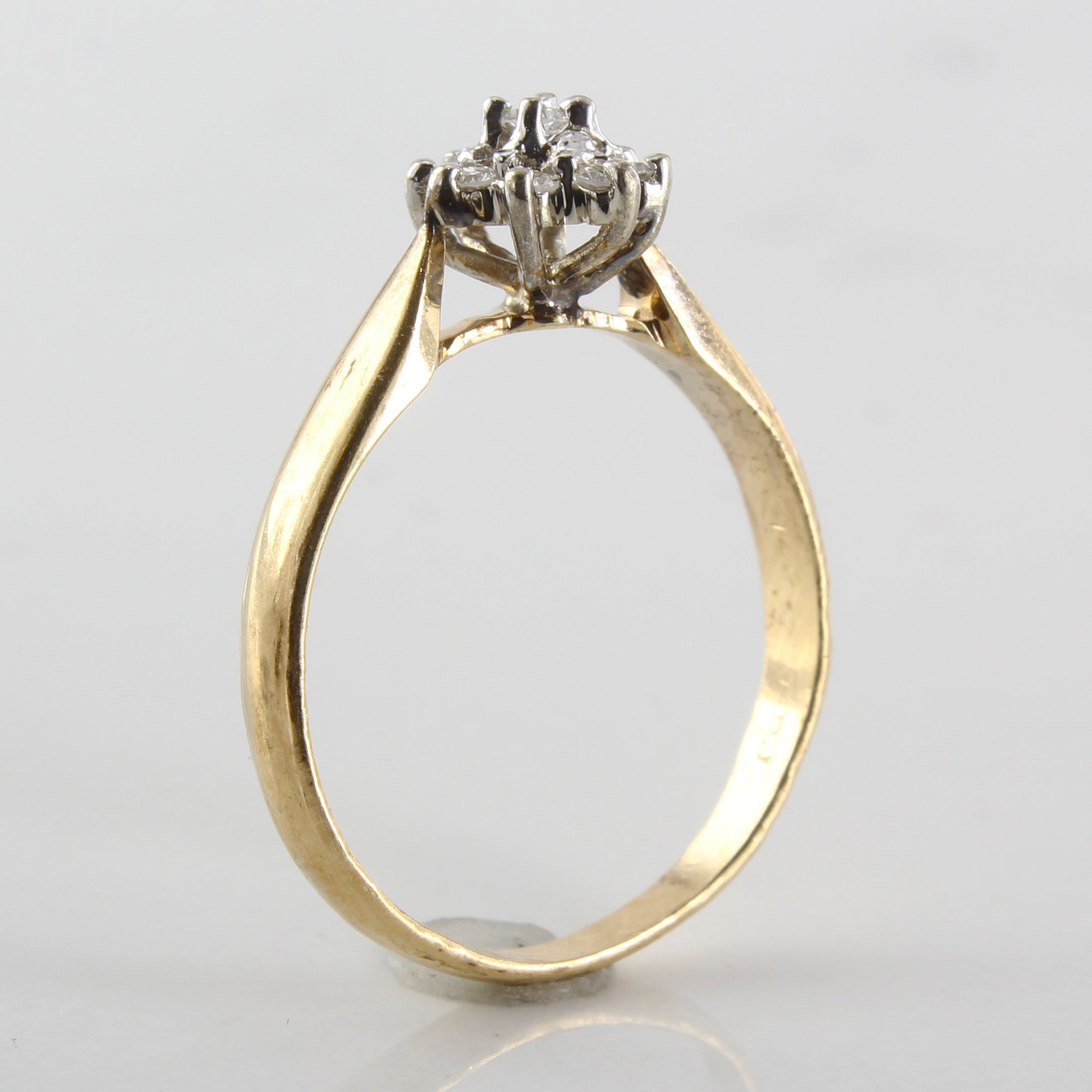 Stunning Diamond Cluster Promise Ring | 0.14ctw | SZ 7.5 |