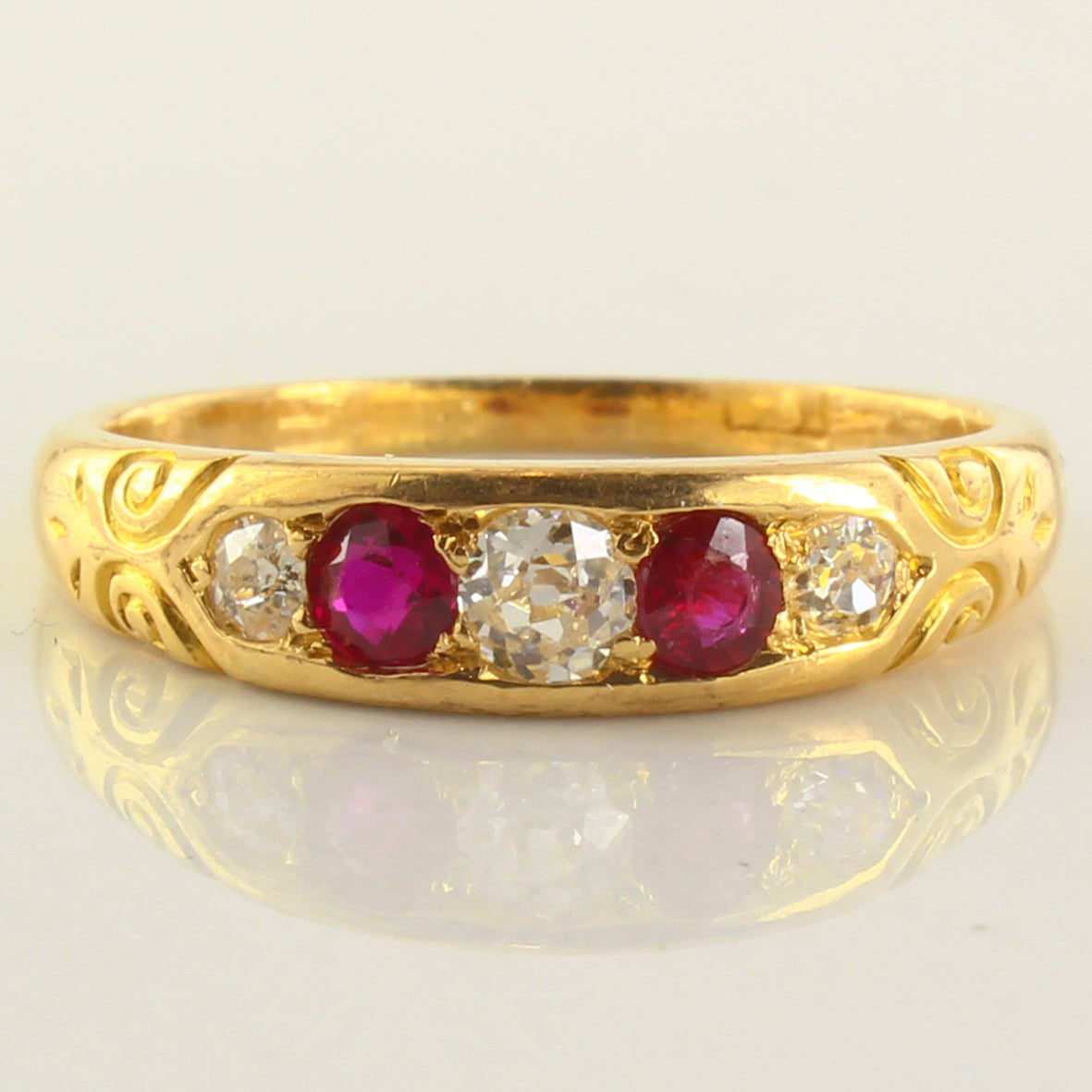 Early 1900s Diamond & Ruby Ring | 0.20ctw, 0.20ctw | SZ 6.5 |